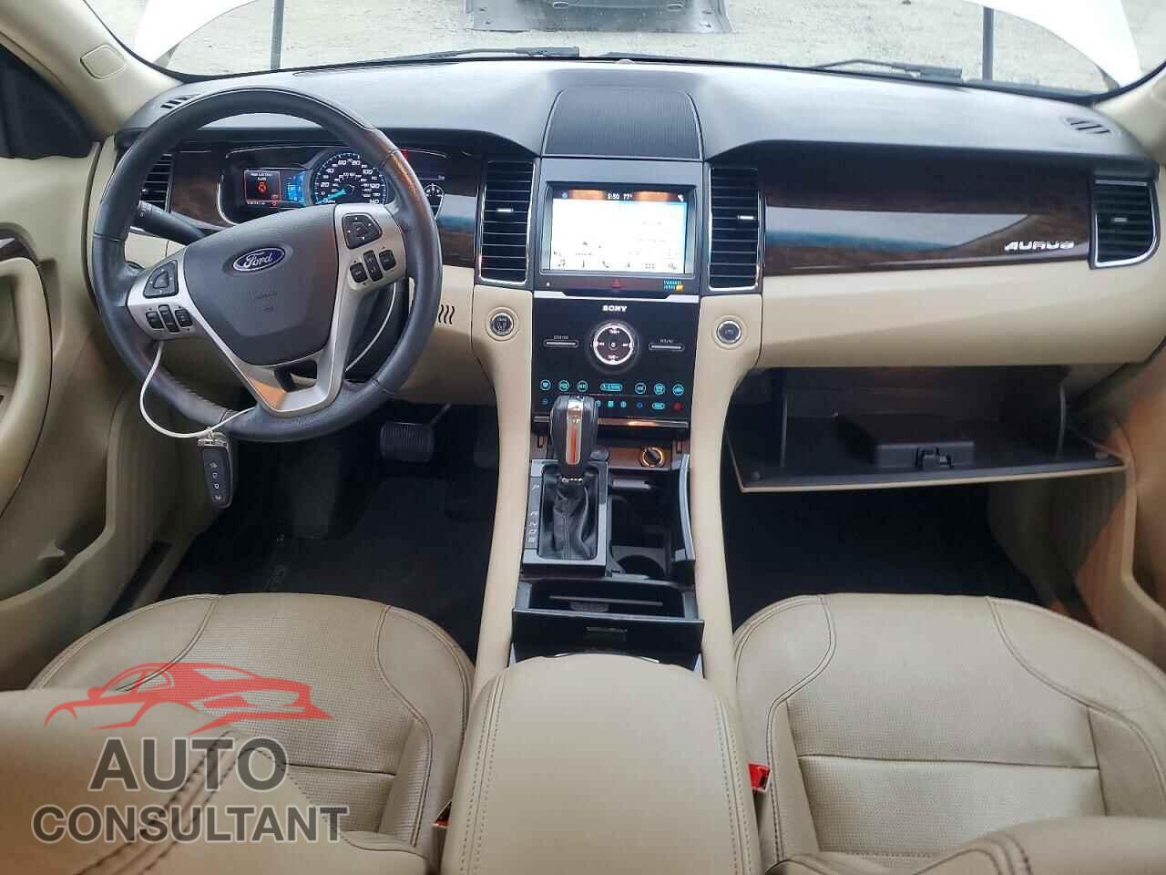 FORD TAURUS 2018 - 1FAHP2F88JG100840