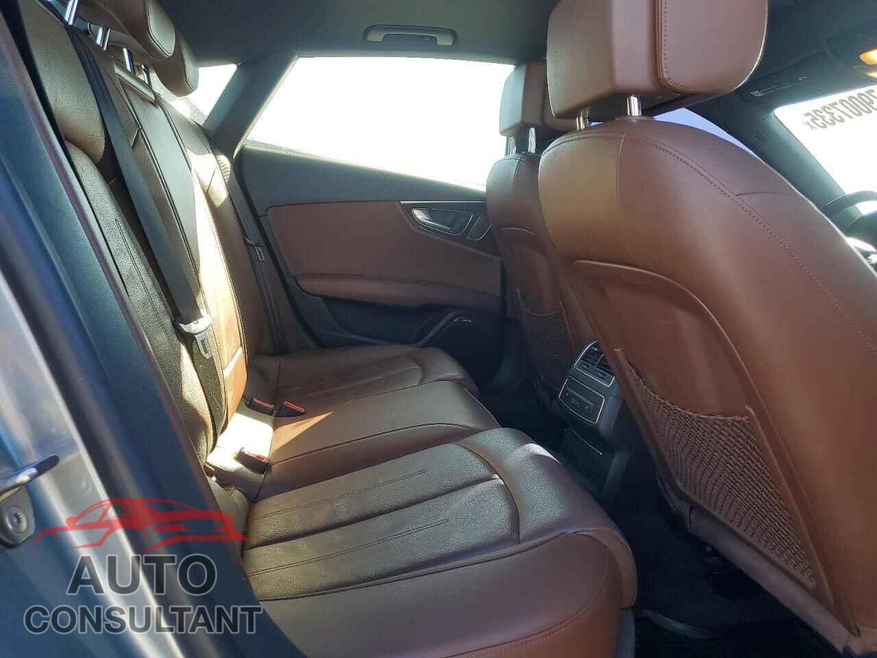AUDI A7 2013 - WAUYGAFC2DN027342