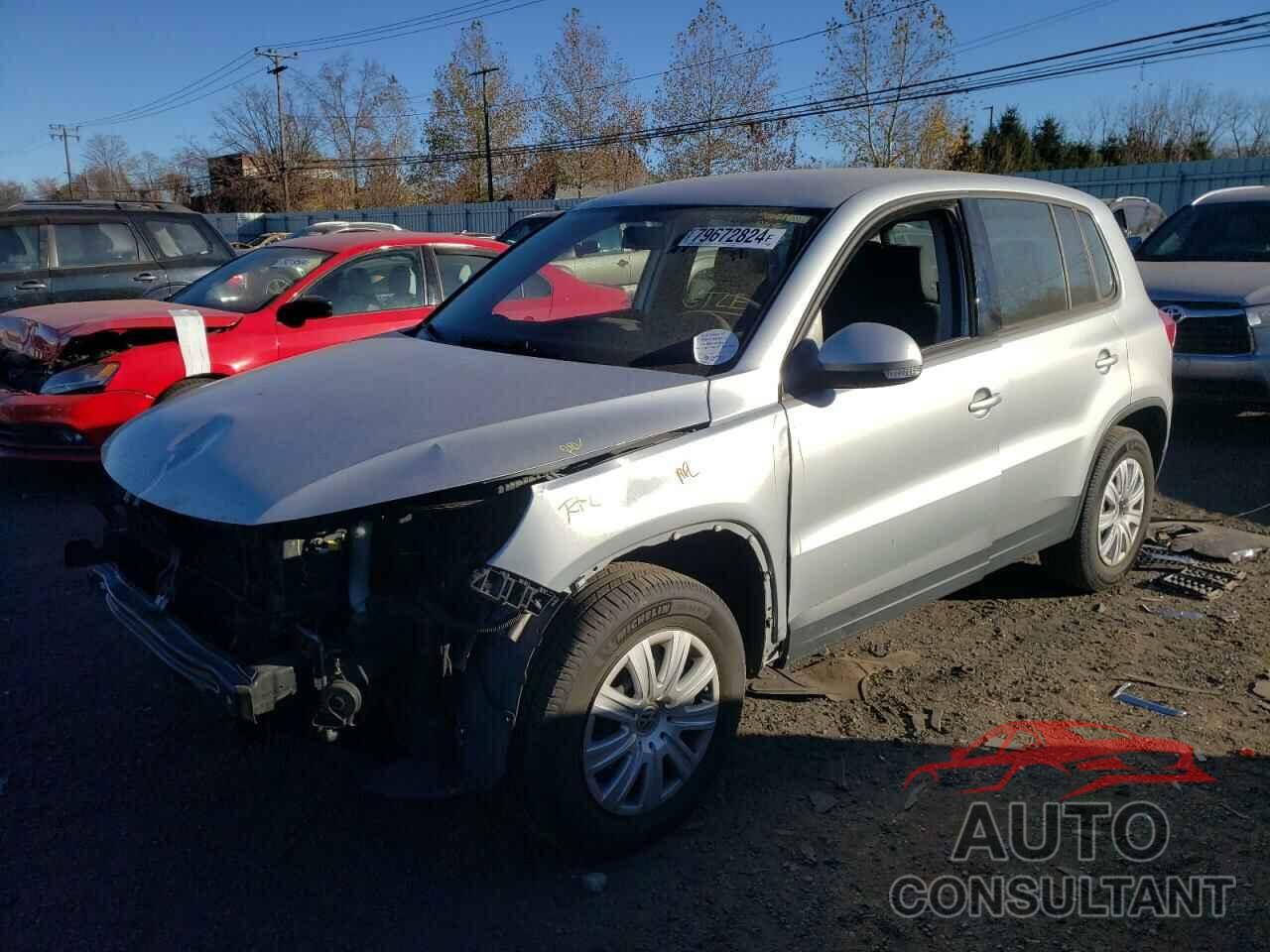 VOLKSWAGEN TIGUAN 2017 - WVGAV7AX4HK046744