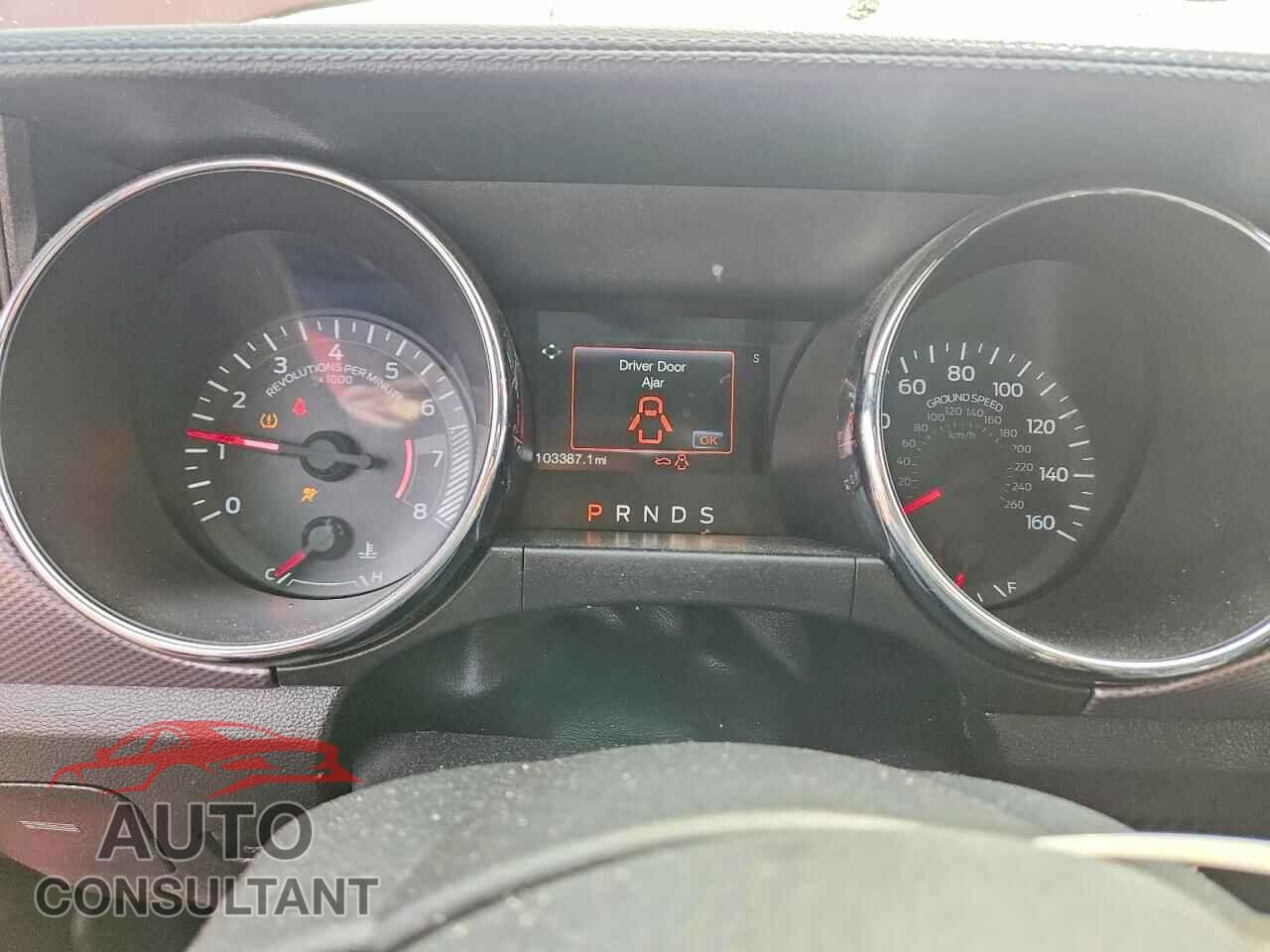 FORD MUSTANG 2016 - 1FA6P8TH2G5266175