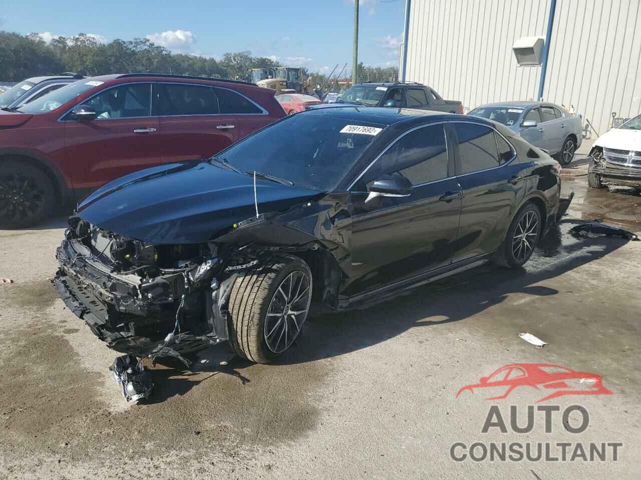 TOYOTA CAMRY 2022 - 4T1T11AK8NU692763