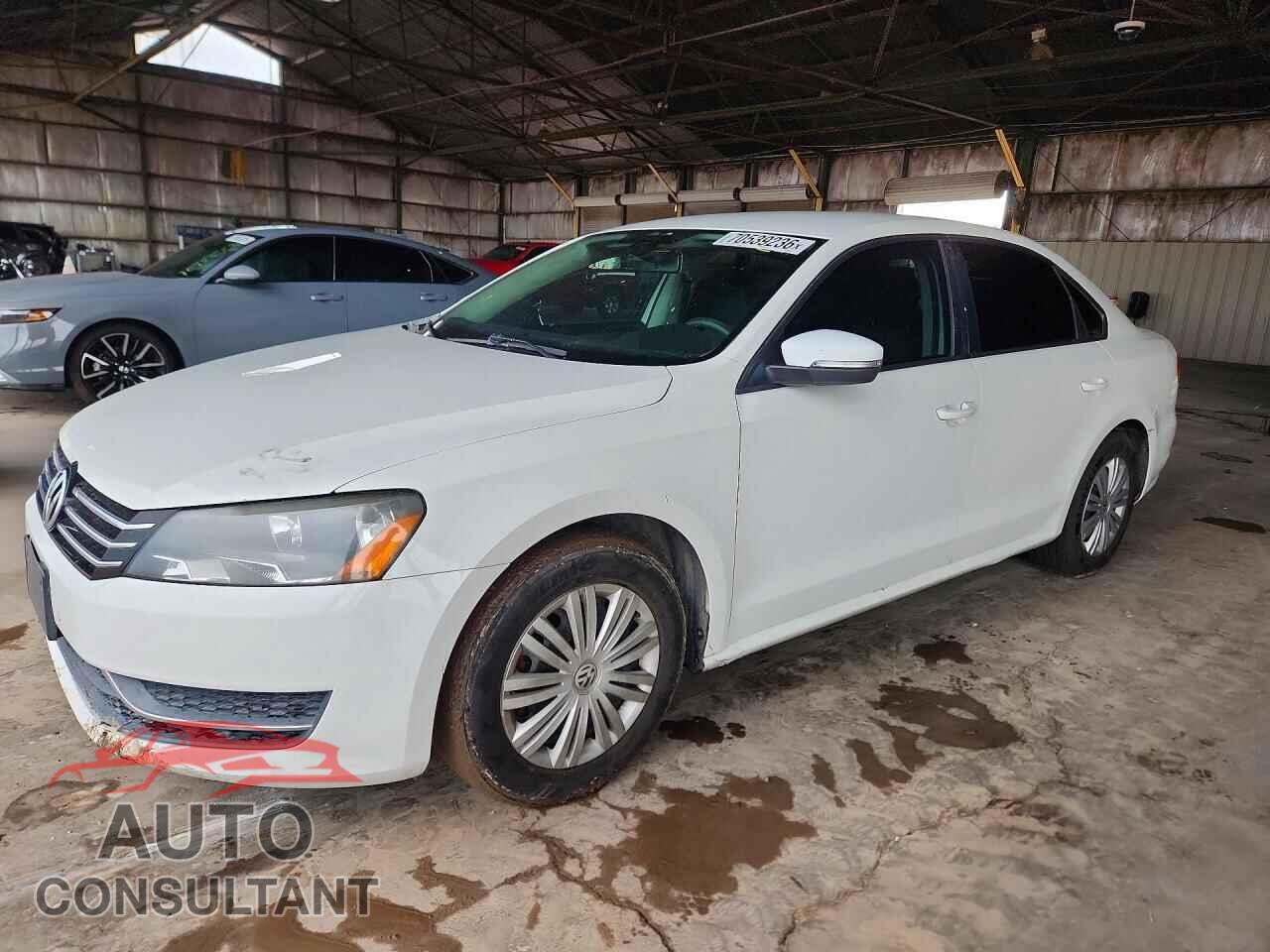 VOLKSWAGEN PASSAT 2014 - 1VWAT7A35EC022852