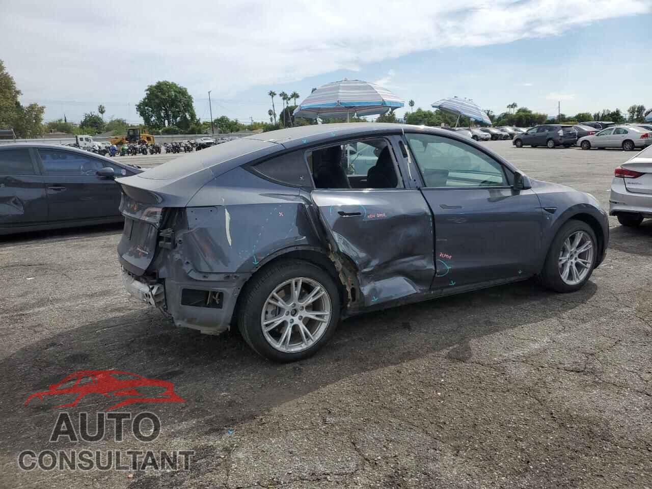 TESLA MODEL Y 2023 - 7SAYGDEE4PA034531