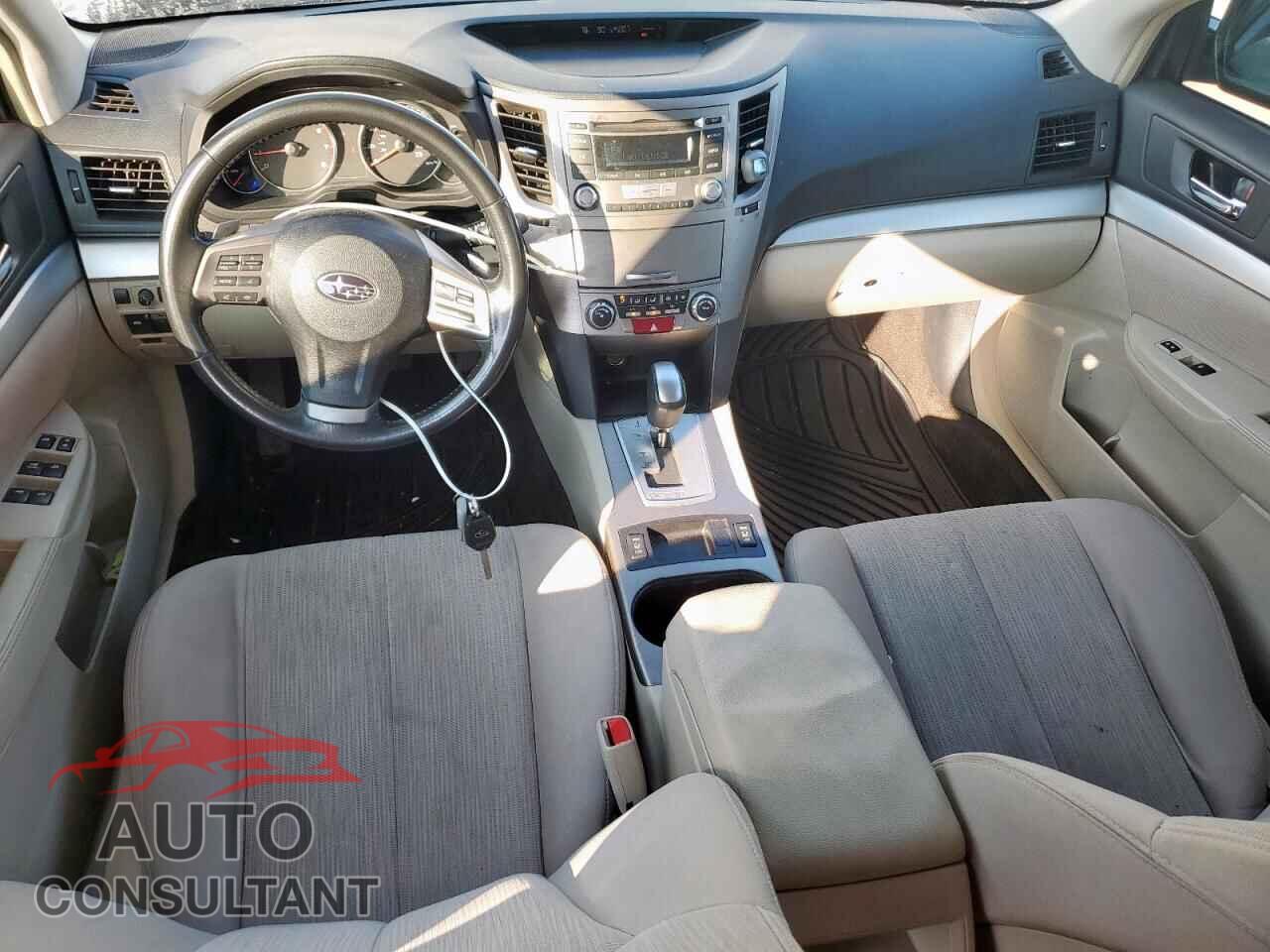 SUBARU OUTBACK 2013 - 4S4BRCCC2D3268375