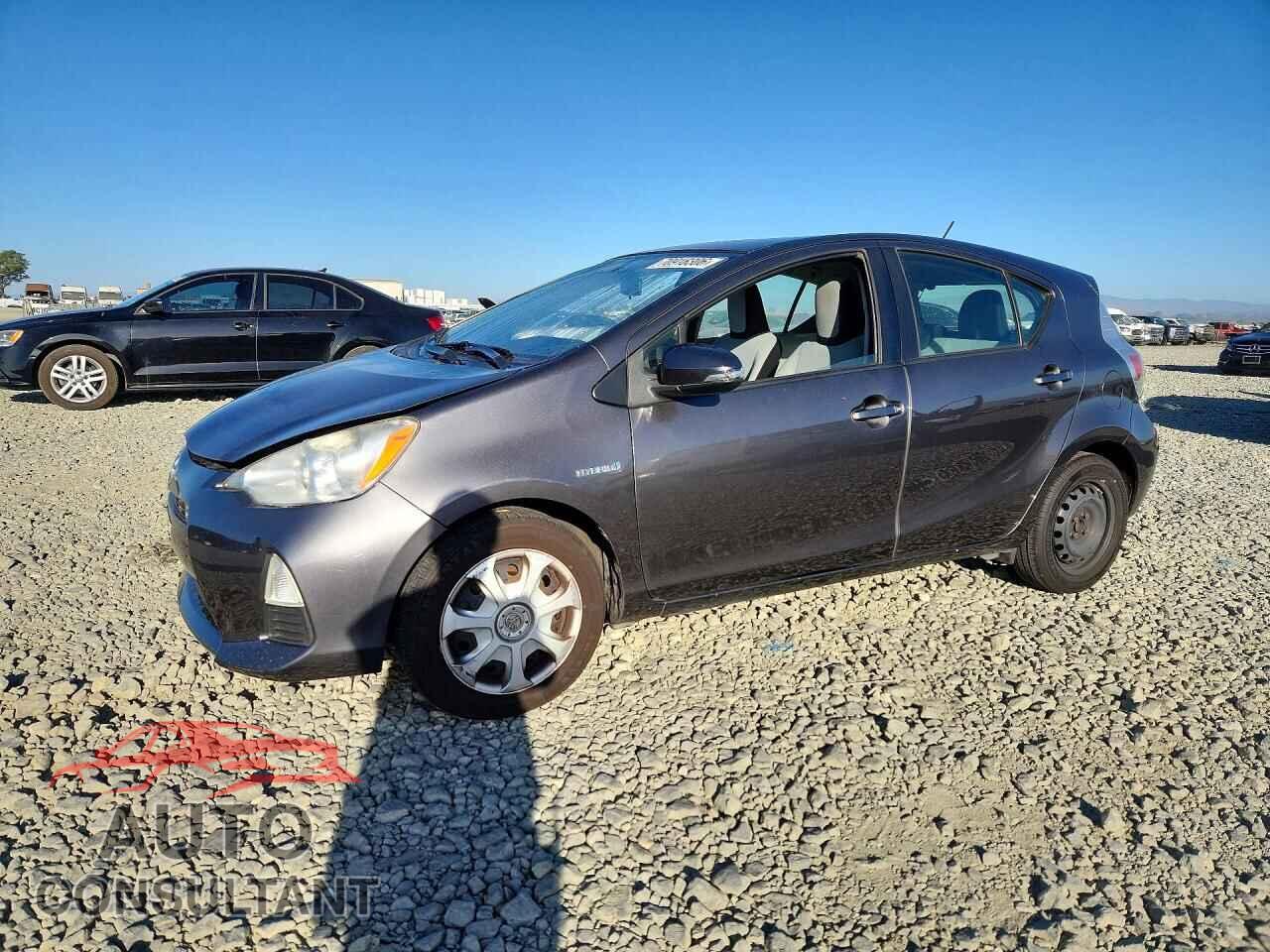 TOYOTA PRIUS 2013 - JTDKDTB36D1556092