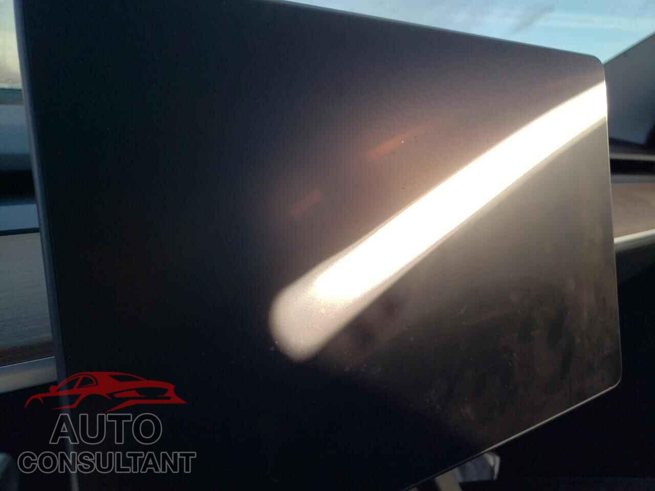 TESLA MODEL 3 2023 - 5YJ3E1EAXPF549495