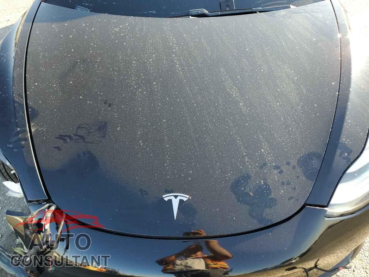 TESLA MODEL 3 2018 - 5YJ3E1EA8JF043218