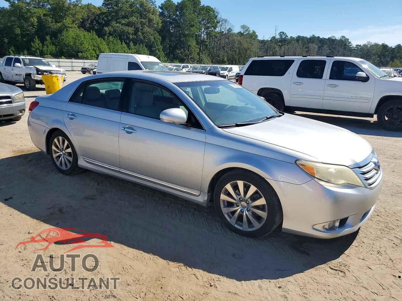 TOYOTA AVALON 2012 - 4T1BK3DBXCU443121