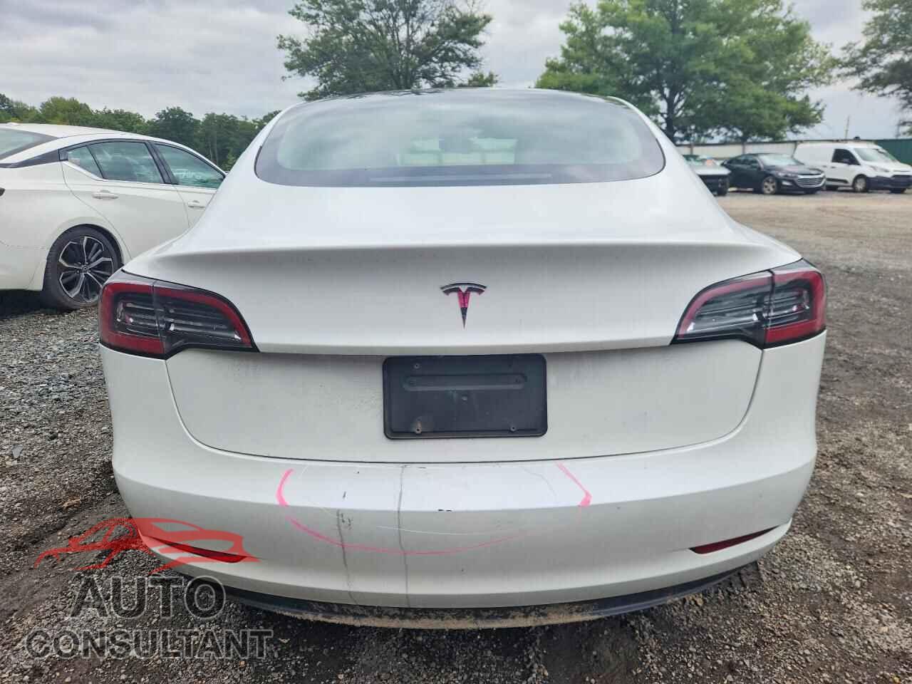 TESLA MODEL 3 2023 - 5YJ3E1EA9PF448688