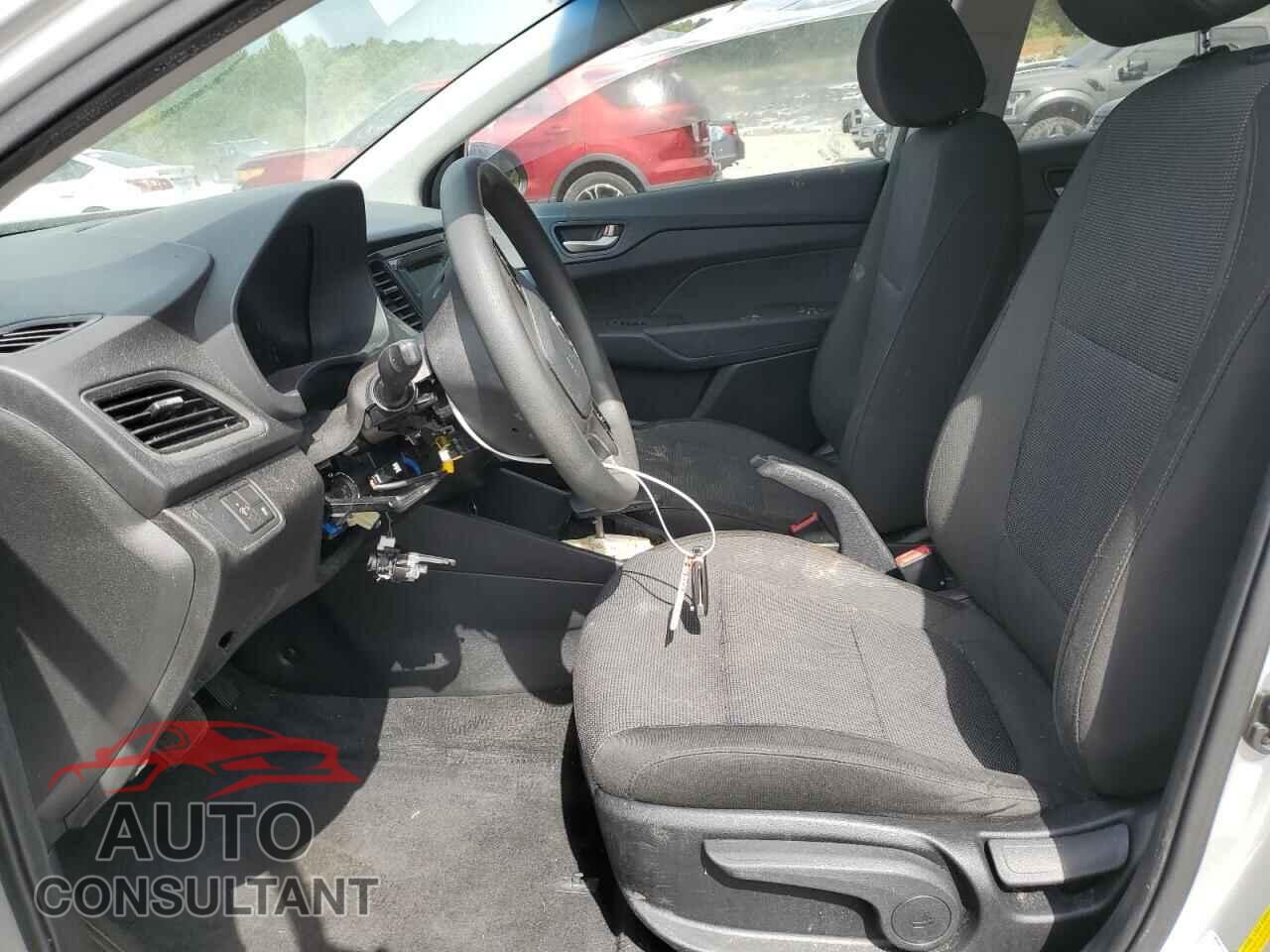 HYUNDAI ACCENT 2018 - 3KPC24A32JE009010