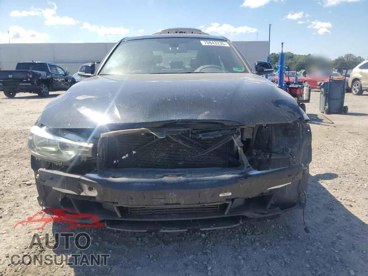 BMW 3 SERIES 2016 - WBA8E3G50GNU01484