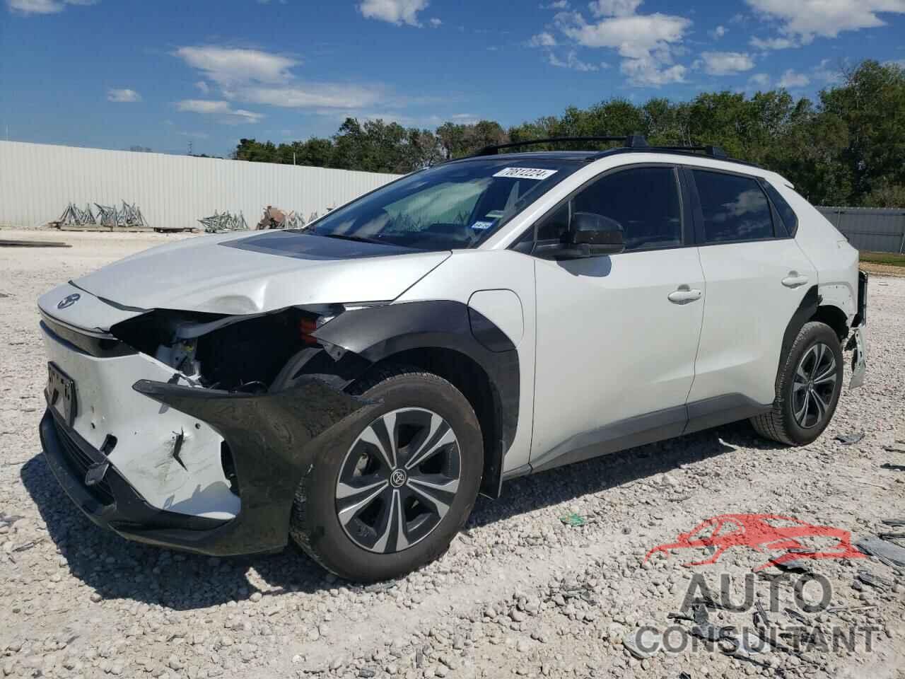 TOYOTA BZ4X XLE 2024 - JTMAAAAA1RA034325