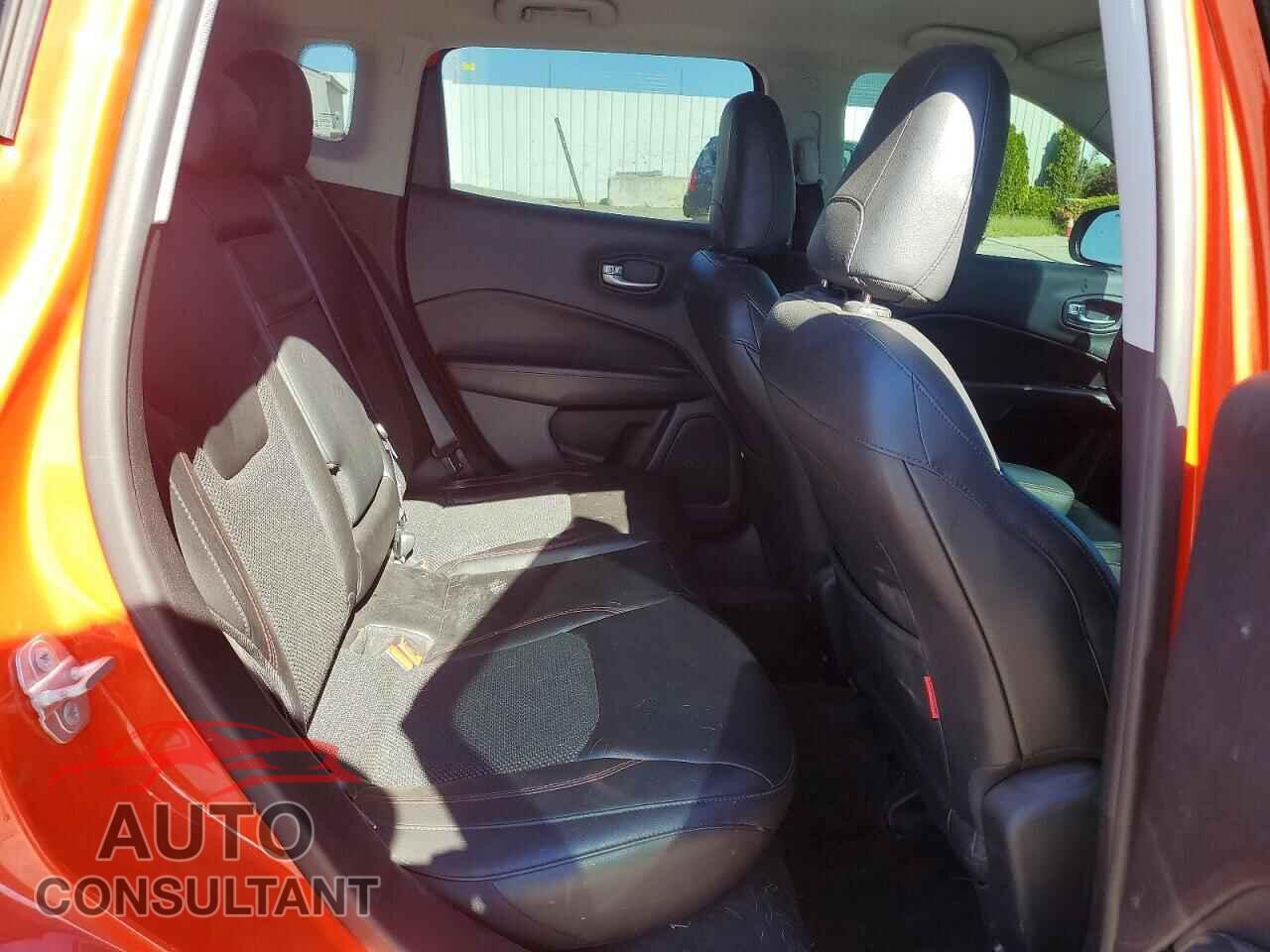 JEEP COMPASS 2018 - 3C4NJDDB7JT198697