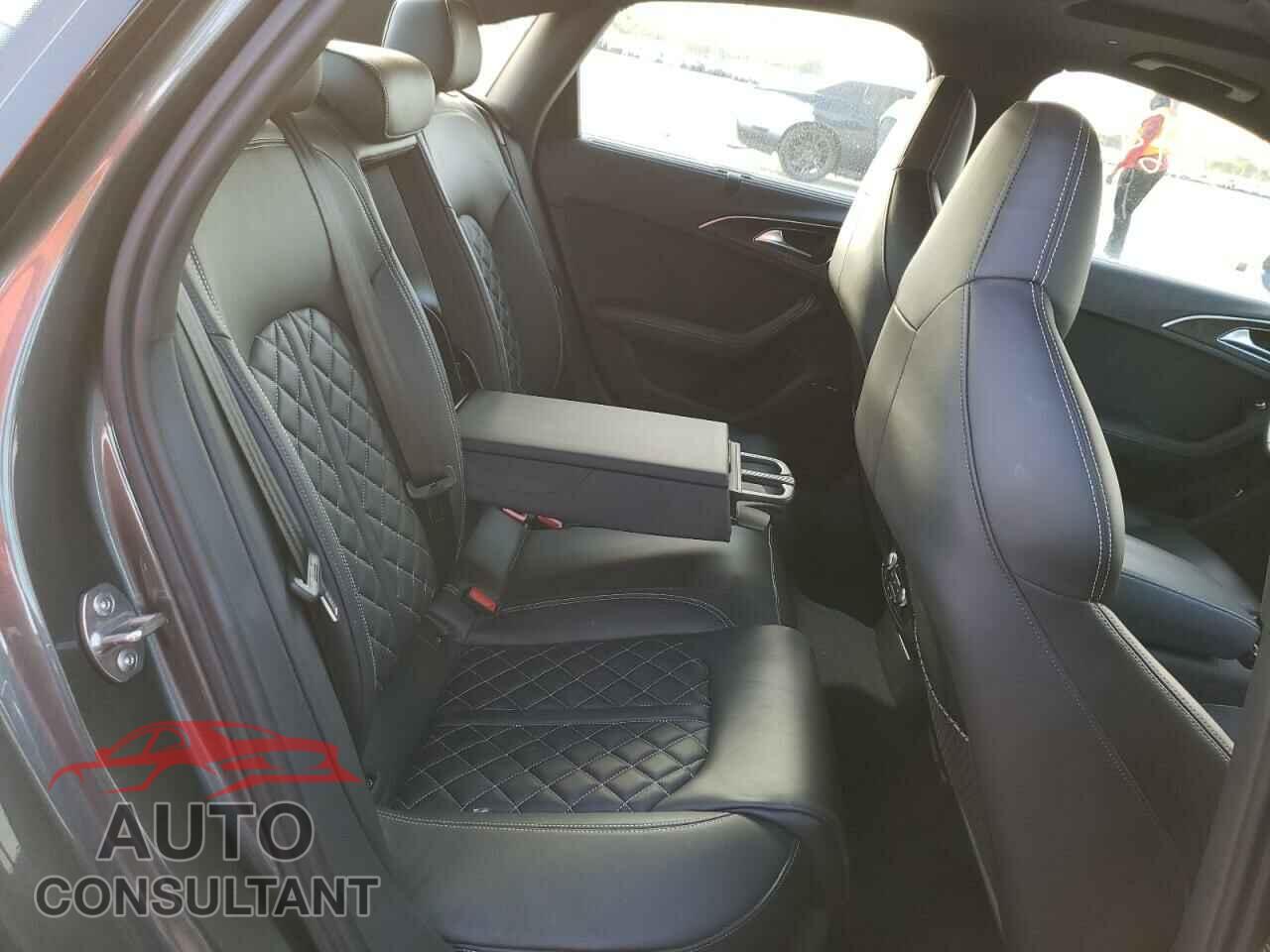 AUDI S6/RS6 2018 - WAUFFAFC2JN022325
