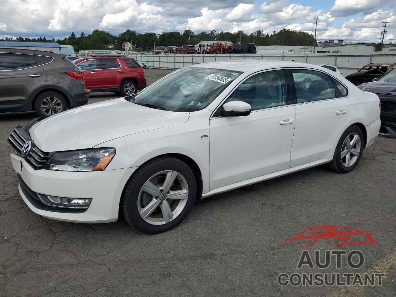 VOLKSWAGEN PASSAT 2015 - 1VWAT7A38FC107346
