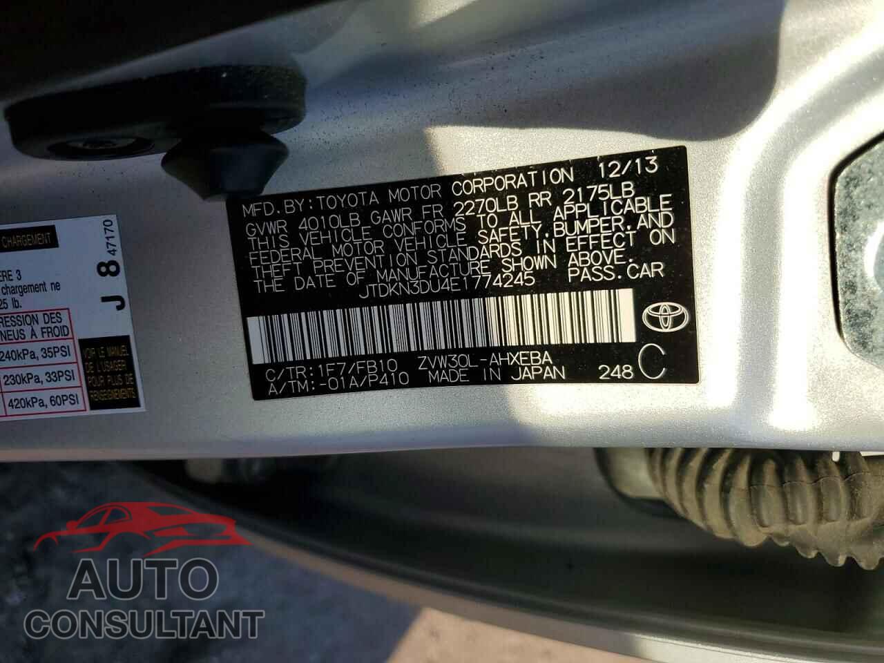 TOYOTA PRIUS 2014 - JTDKN3DU4E1774245