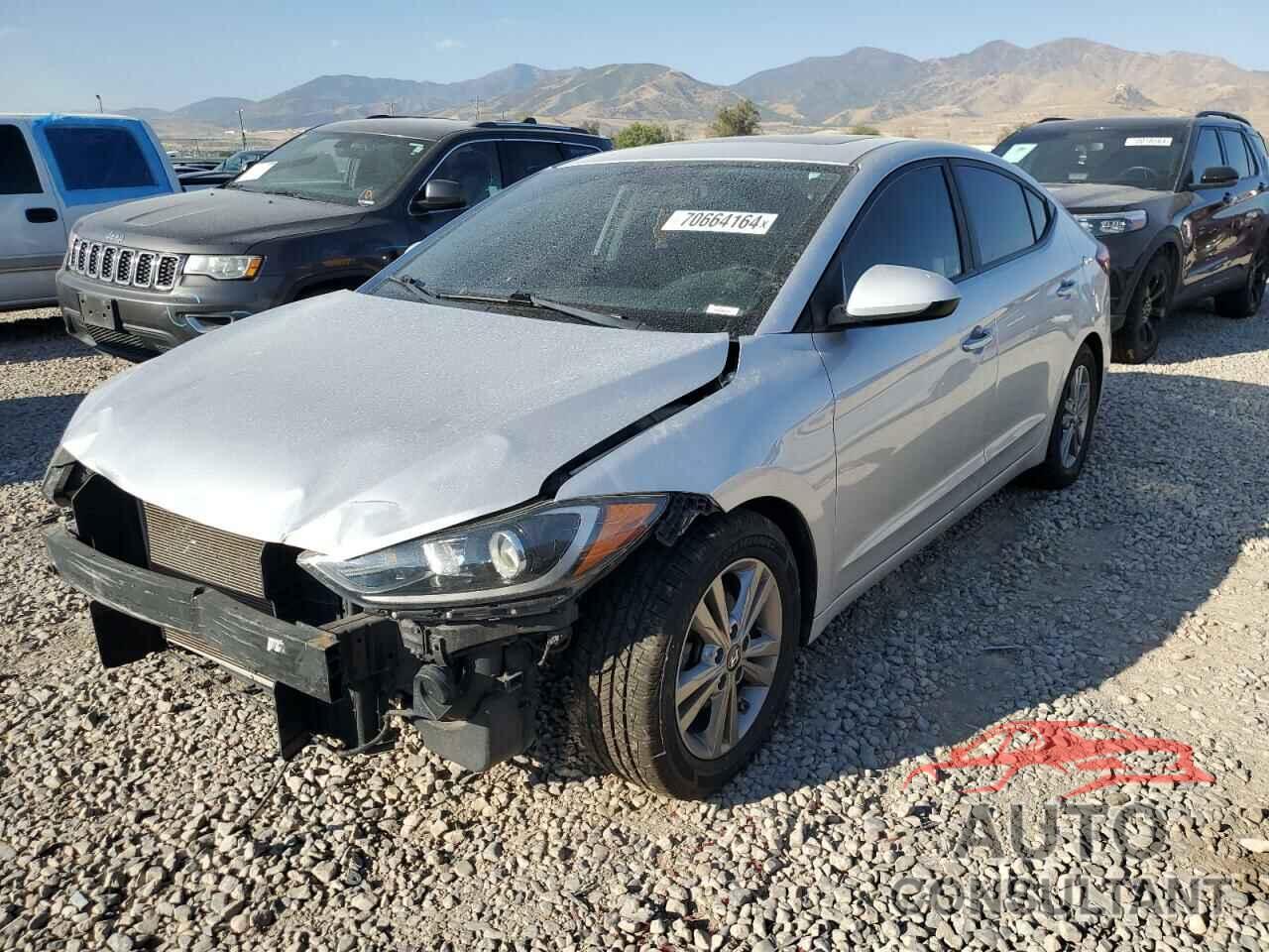 HYUNDAI ELANTRA 2017 - KMHD84LF7HU429508