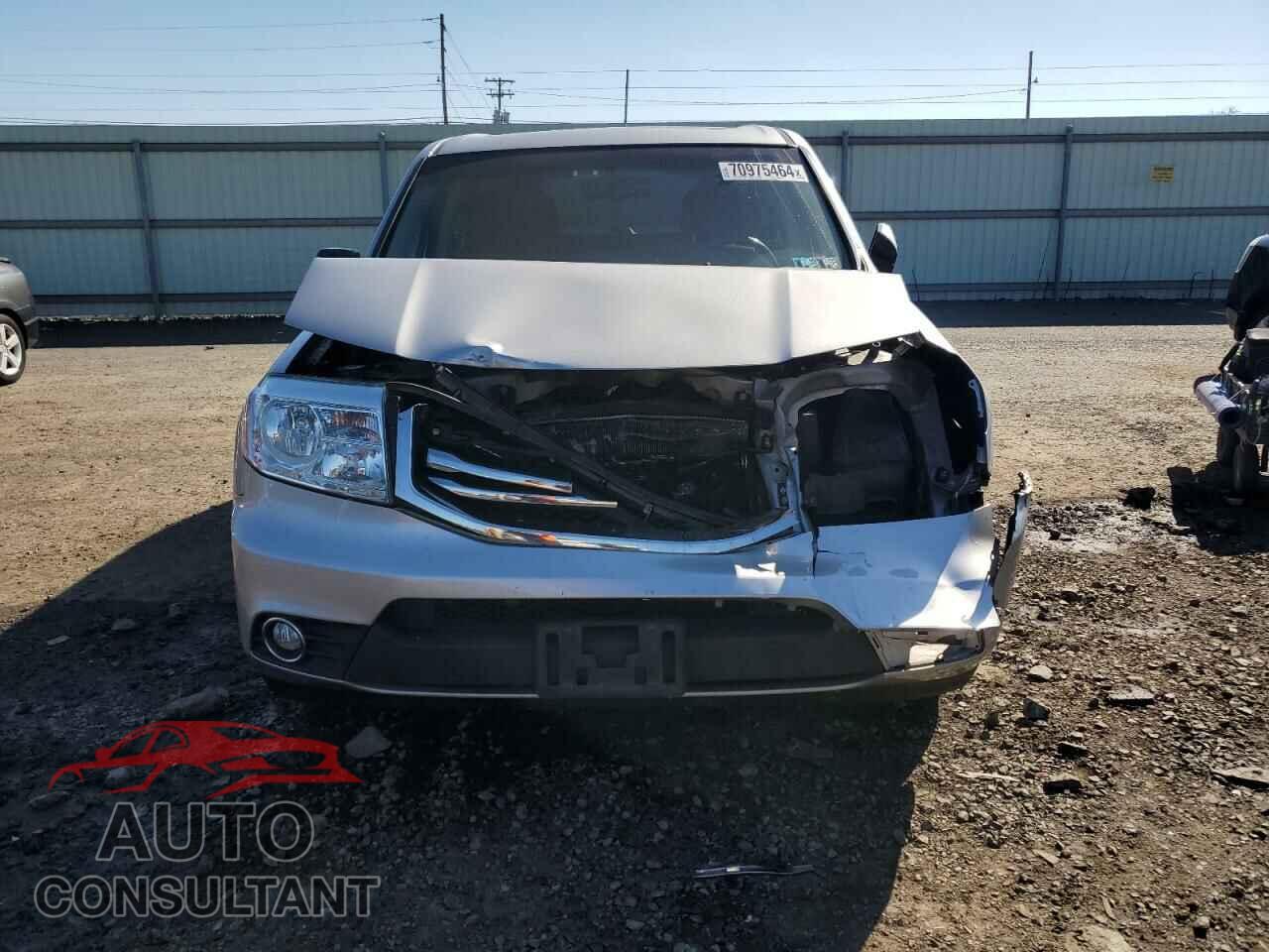 HONDA PILOT 2015 - 5FNYF4H69FB041920