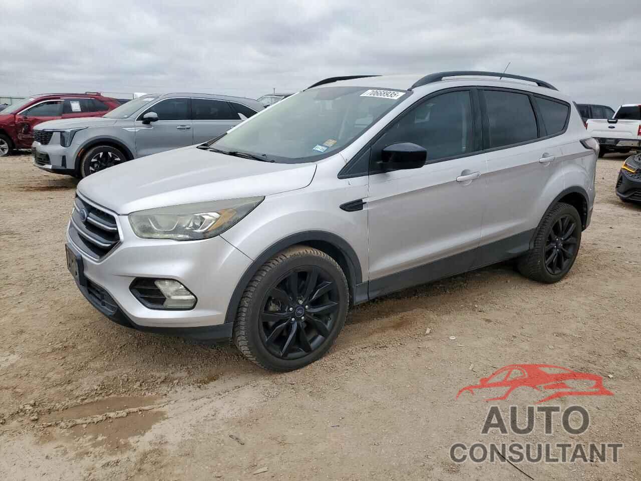 FORD ESCAPE 2017 - 1FMCU0G99HUA32032