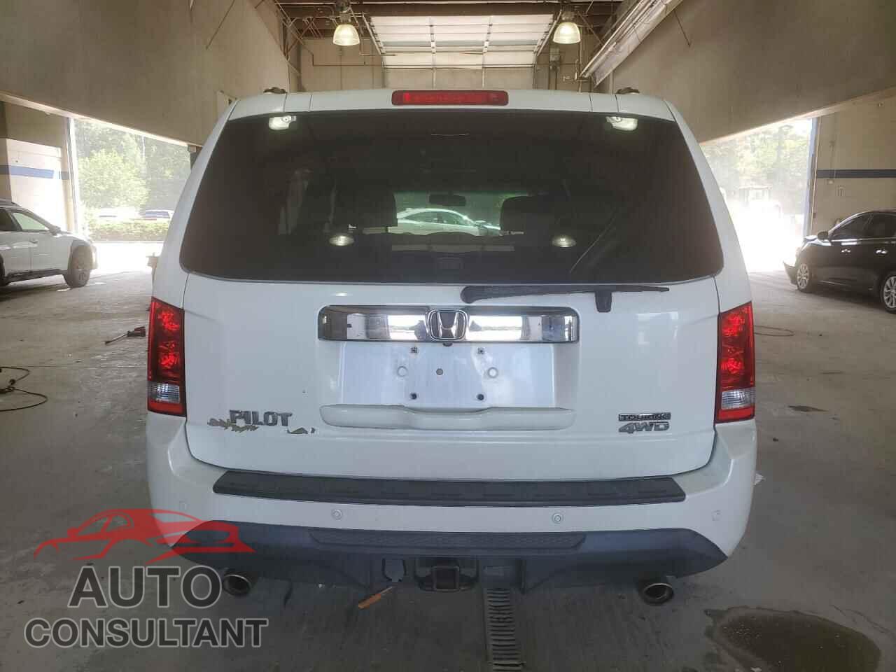 HONDA PILOT 2013 - 5FNYF4H98DB030611