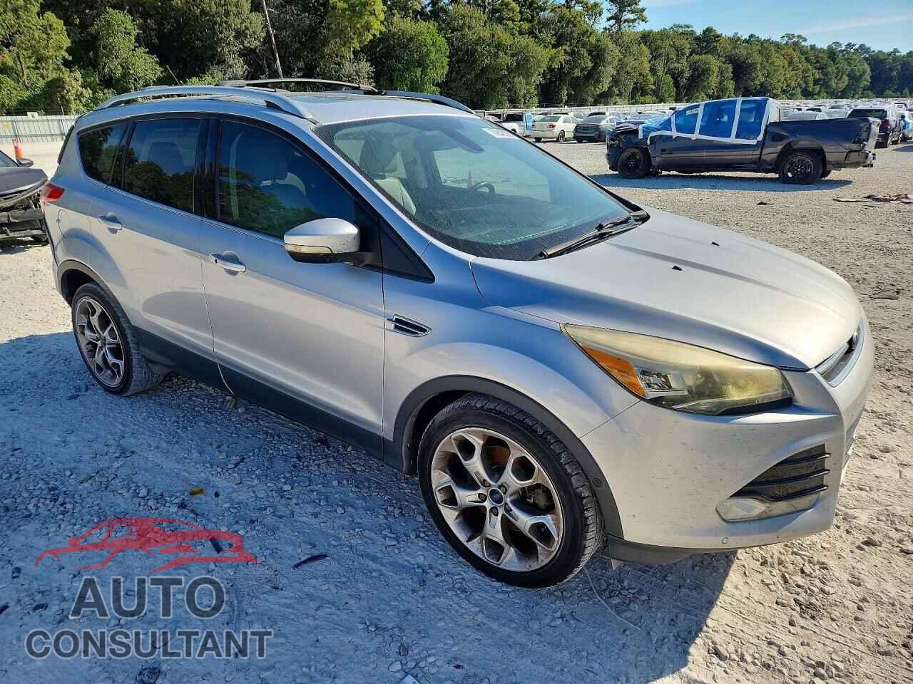 FORD ESCAPE 2015 - 1FMCU0J93FUC04304