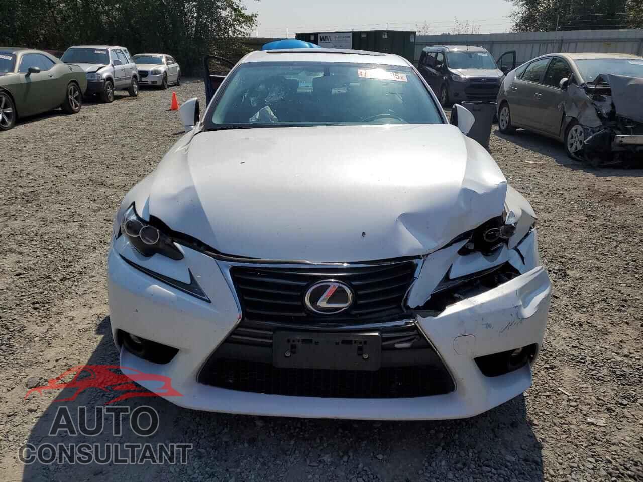 LEXUS IS 2015 - JTHCF1D28F5021721