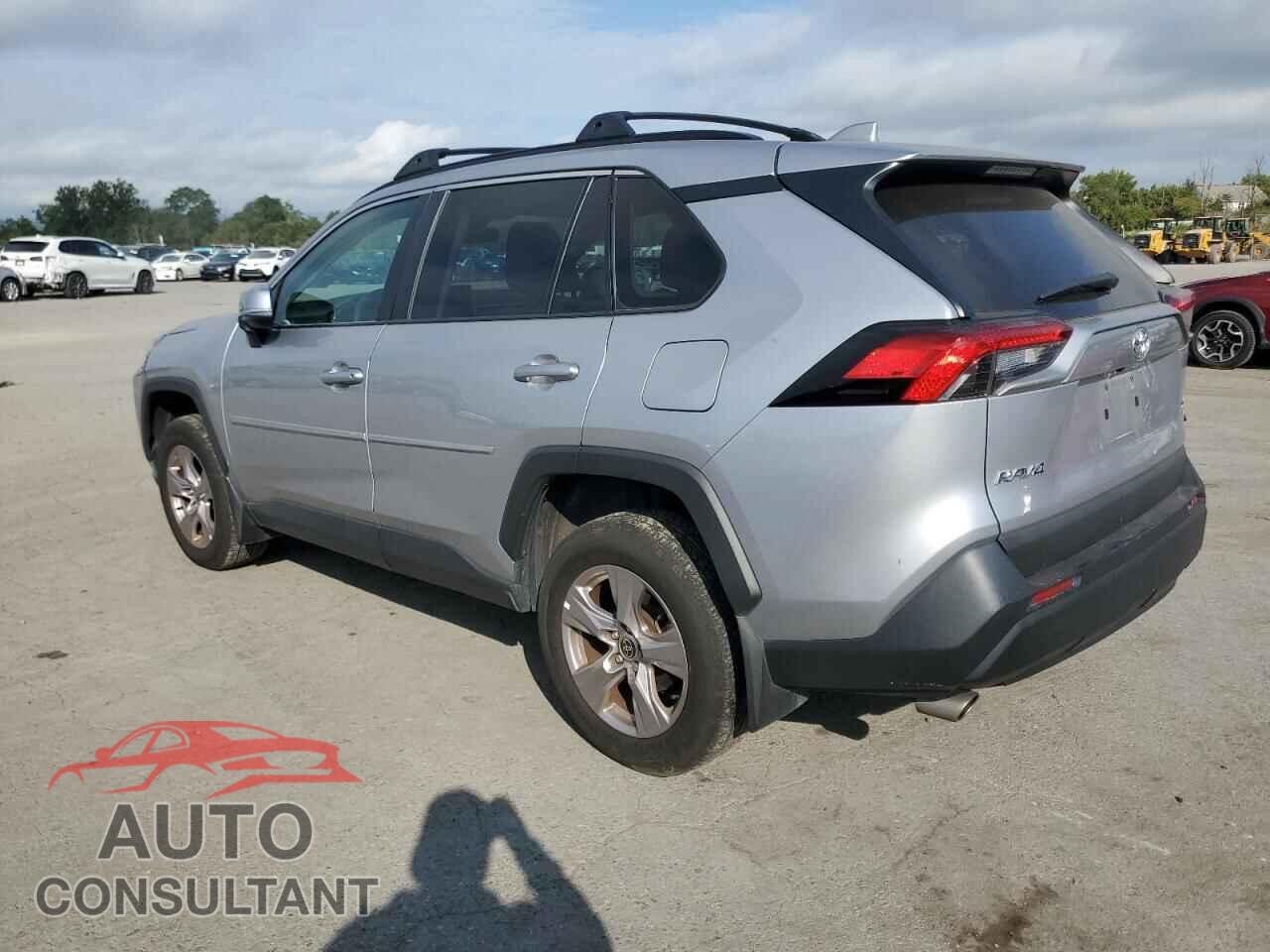 TOYOTA RAV4 2023 - 2T3P1RFV0PC334037