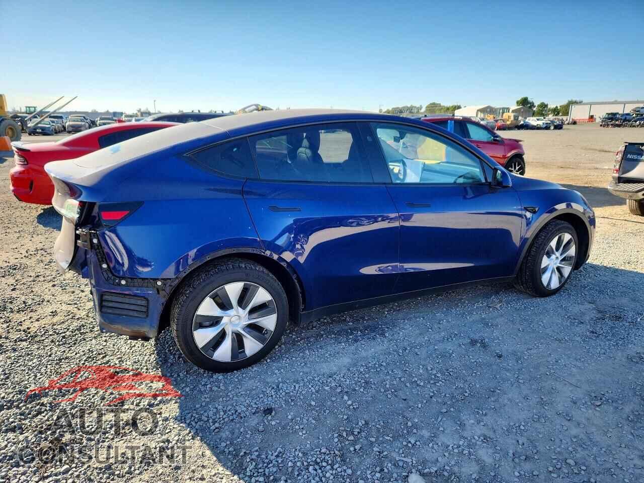 TESLA MODEL Y 2024 - 7SAYGDED5RF057720