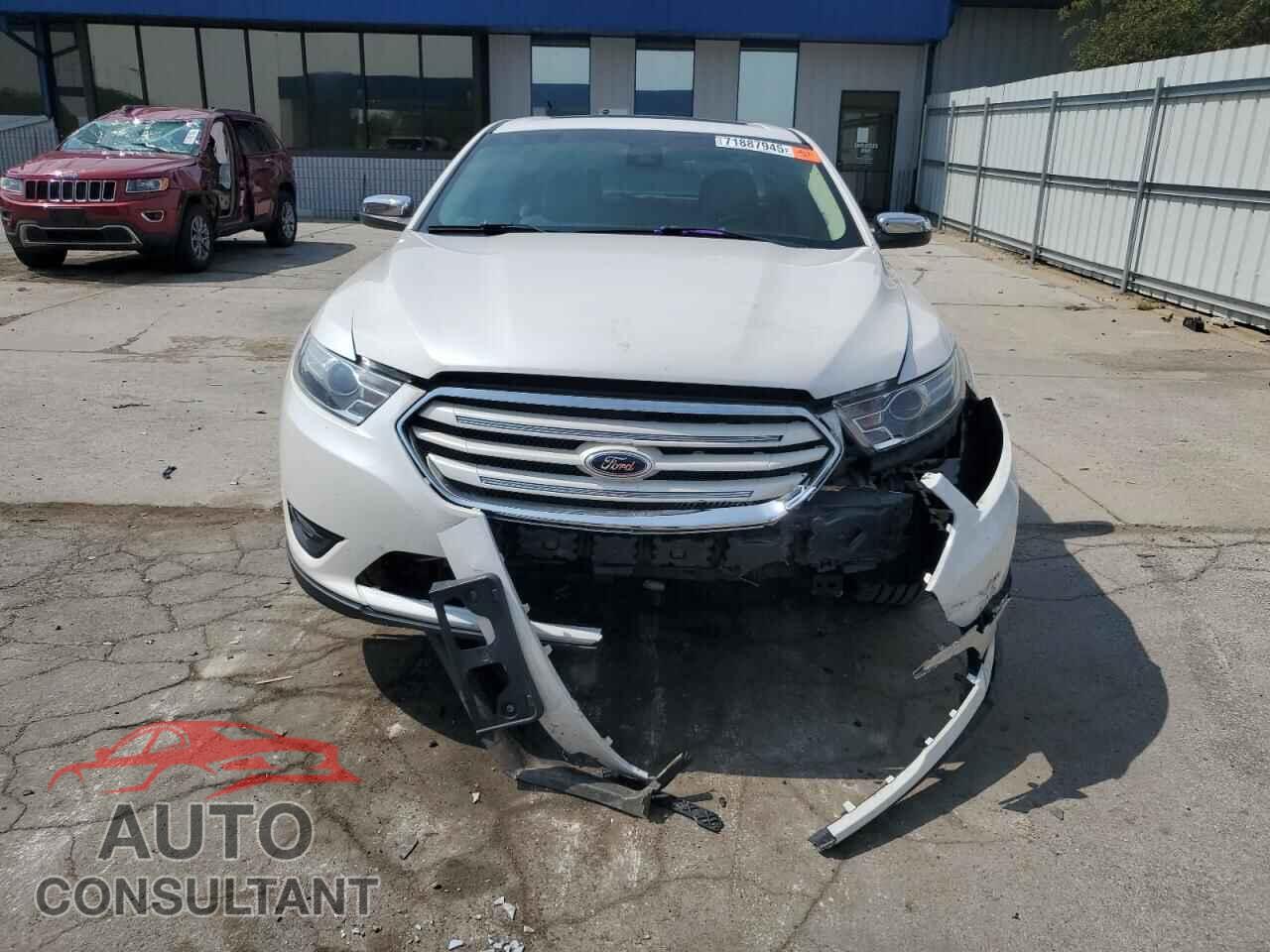 FORD TAURUS 2013 - 1FAHP2J82DG118424