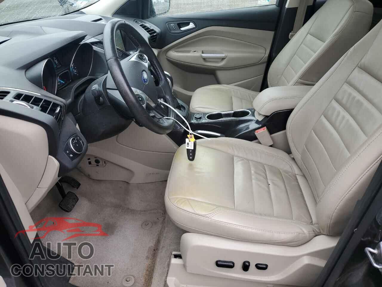 FORD ESCAPE 2016 - 1FMCU9J97GUA71505
