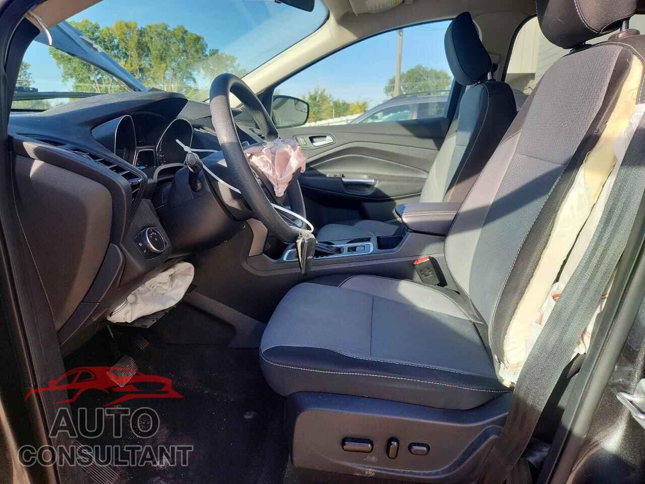 FORD ESCAPE 2019 - 1FMCU0GD0KUB27770