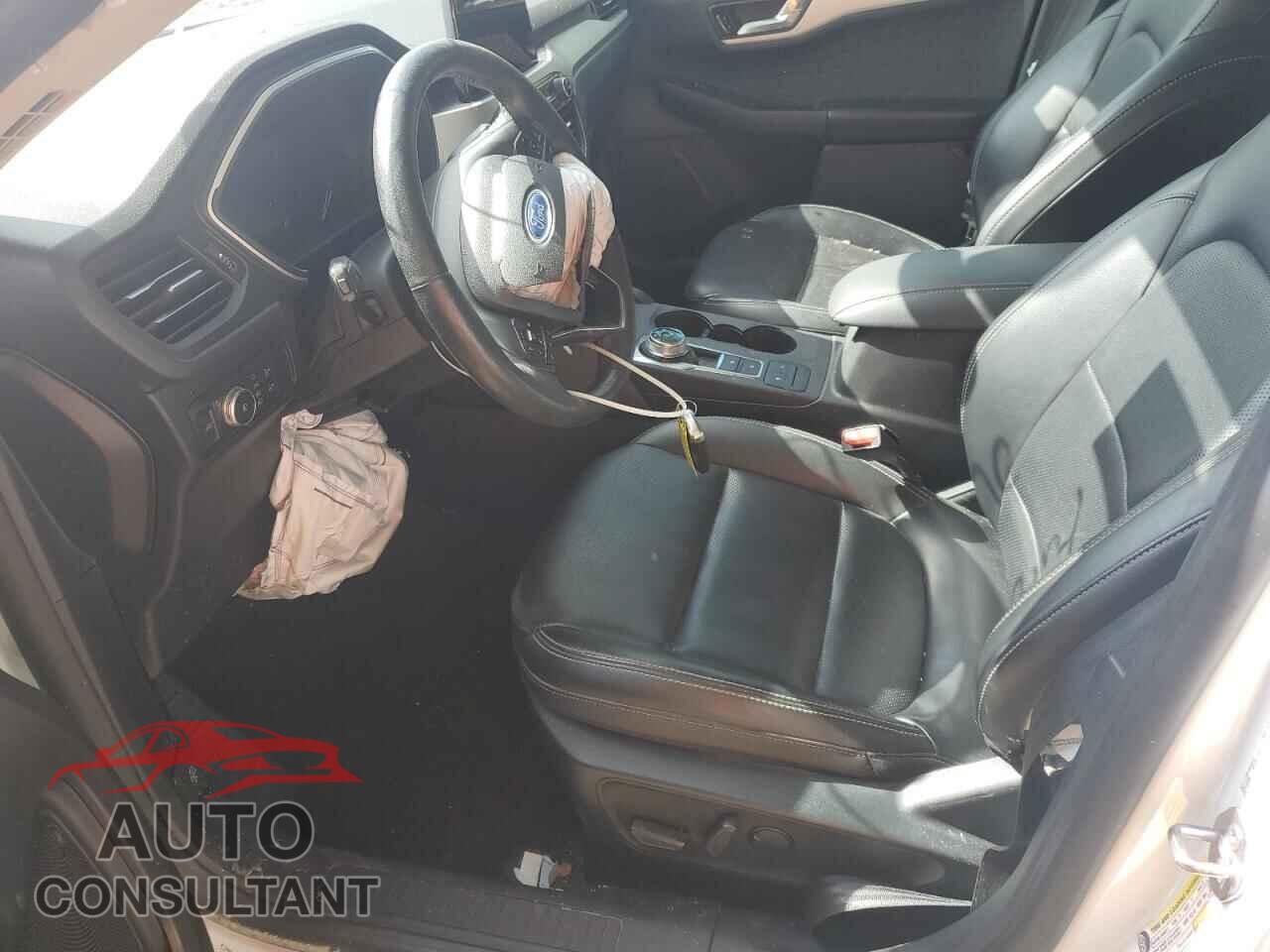 FORD ESCAPE 2020 - 1FMCU0H64LUA46935