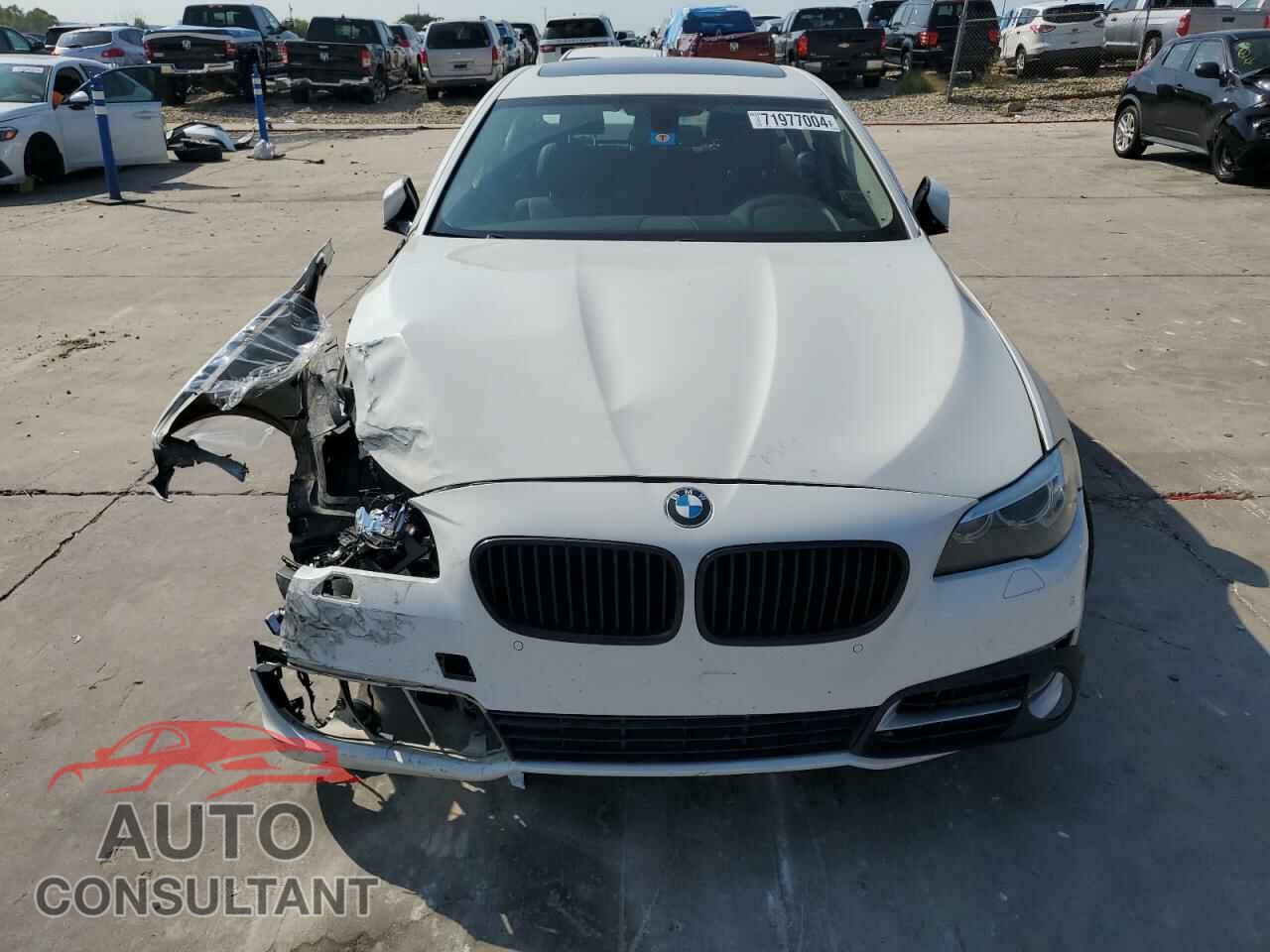 BMW 5 SERIES 2016 - WBA5A5C50GG347317