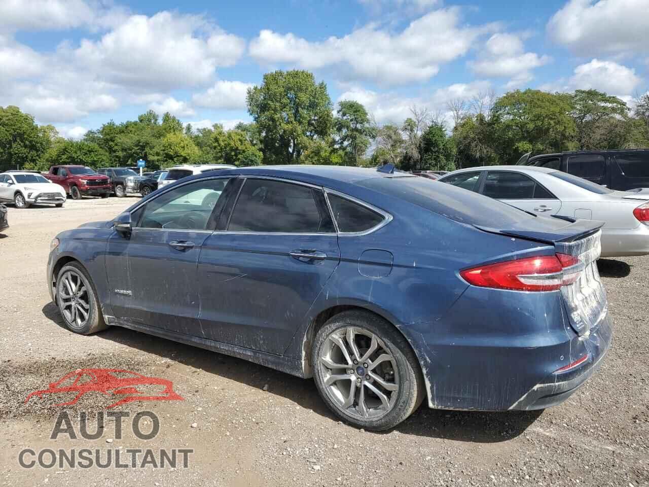 FORD FUSION 2019 - 3FA6P0RU8KR109200