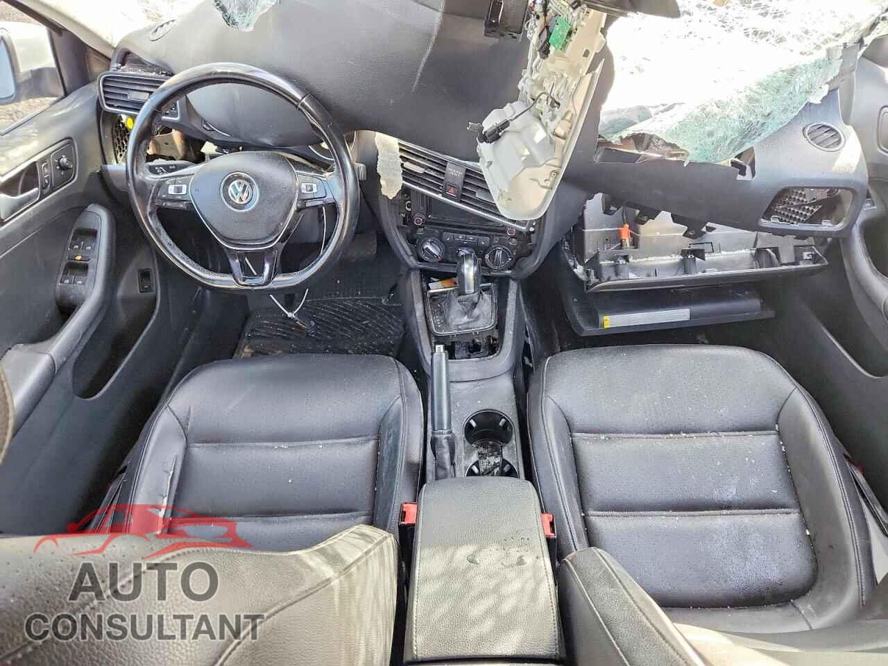 VOLKSWAGEN JETTA 2017 - 3VWDB7AJ1HM355194