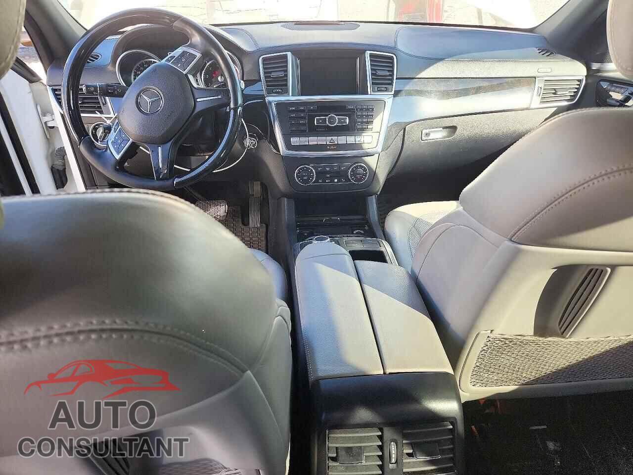 MERCEDES-BENZ GL-CLASS 2014 - 4JGDF7DE1EA352855