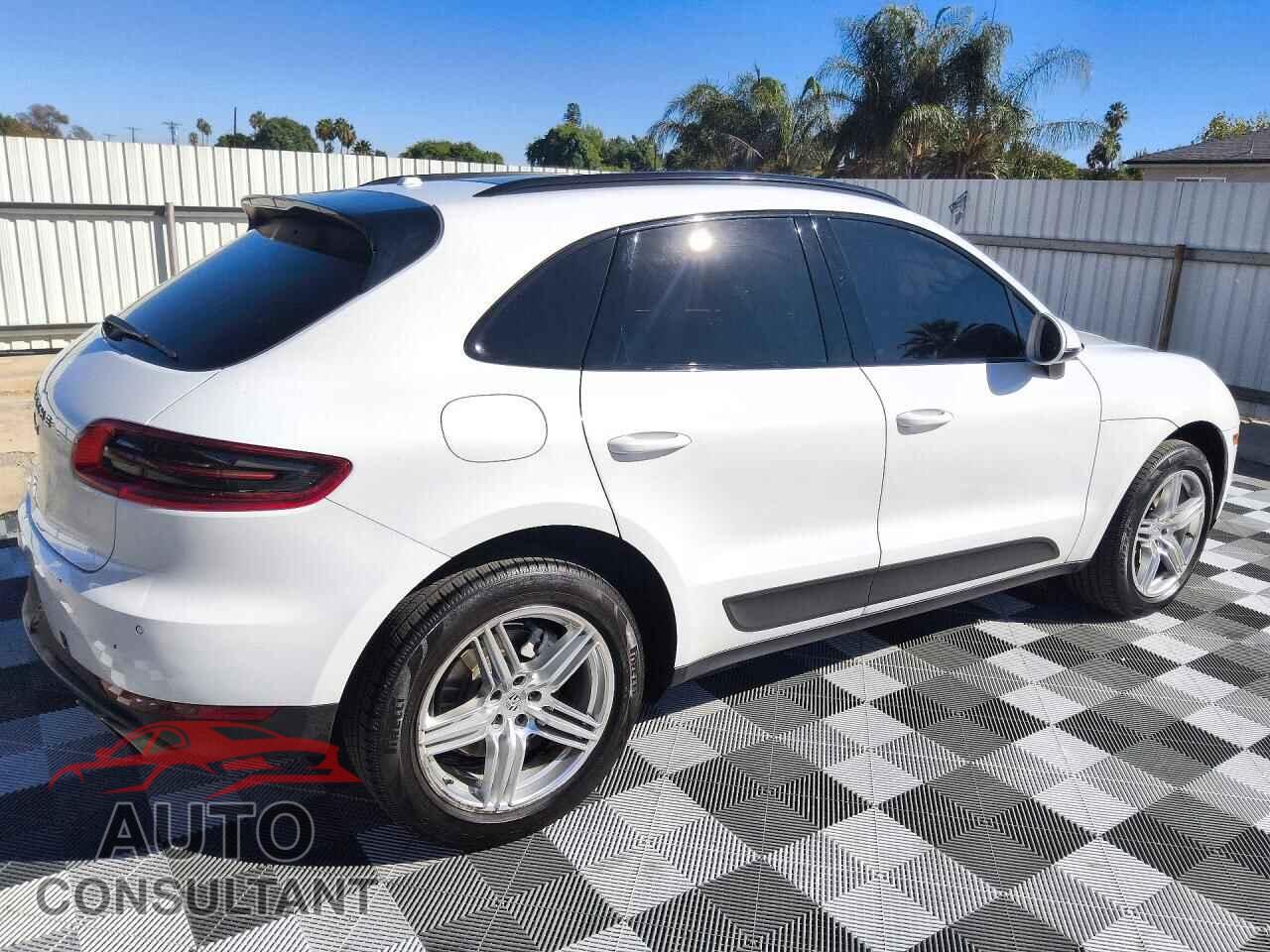 PORSCHE MACAN 2016 - WP1AB2A57GLB45743