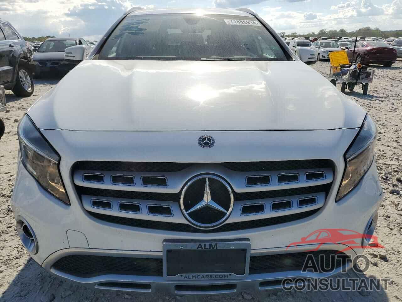 MERCEDES-BENZ GLA-CLASS 2018 - WDCTG4GB6JU000032