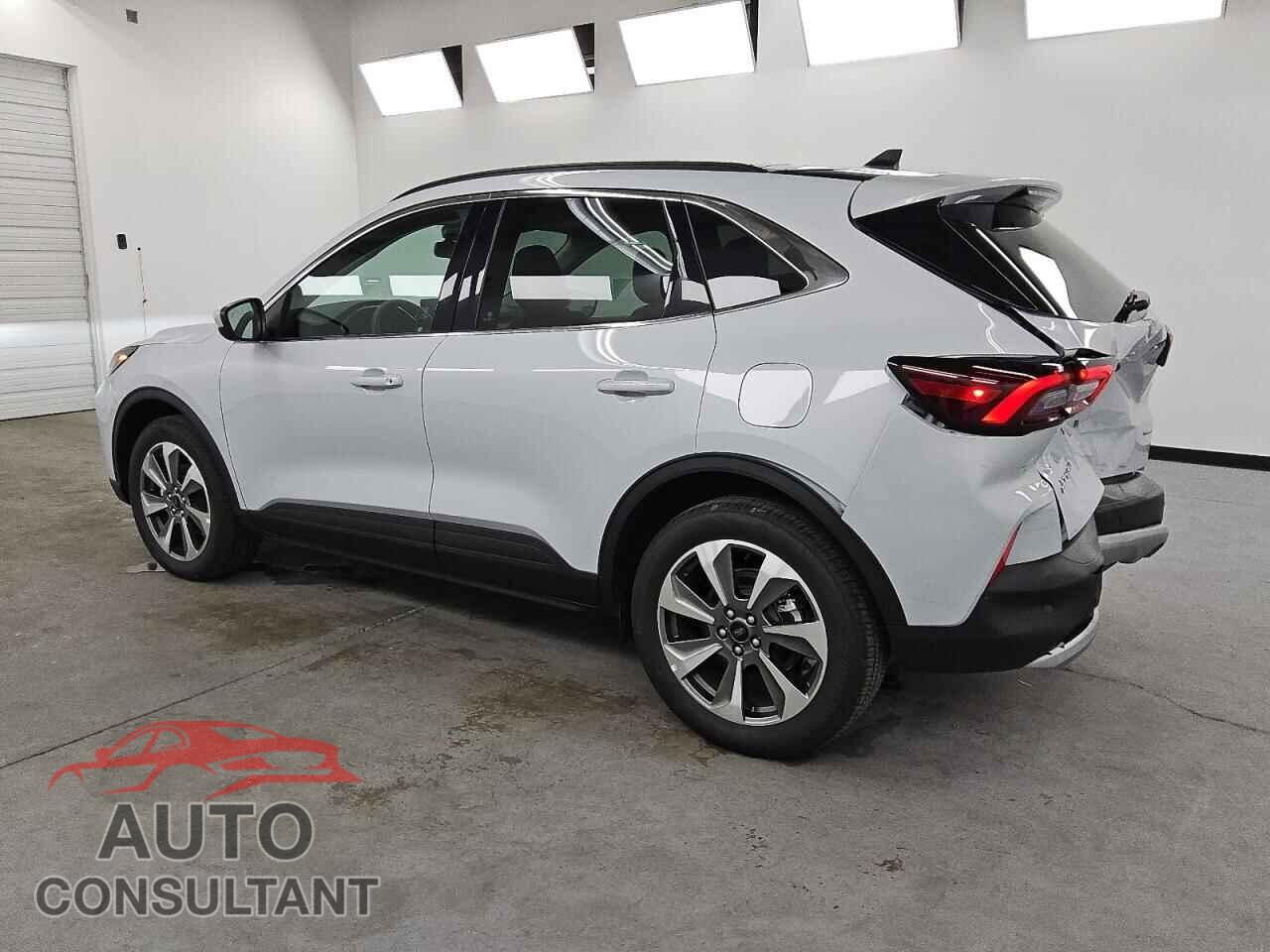 FORD ESCAPE PLA 2025 - 1FMCU9JA3SUB45585