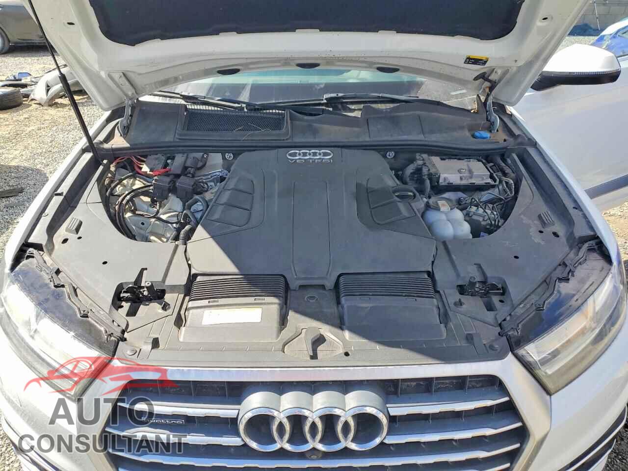 AUDI Q7 2018 - WA1LAAF71JD044663
