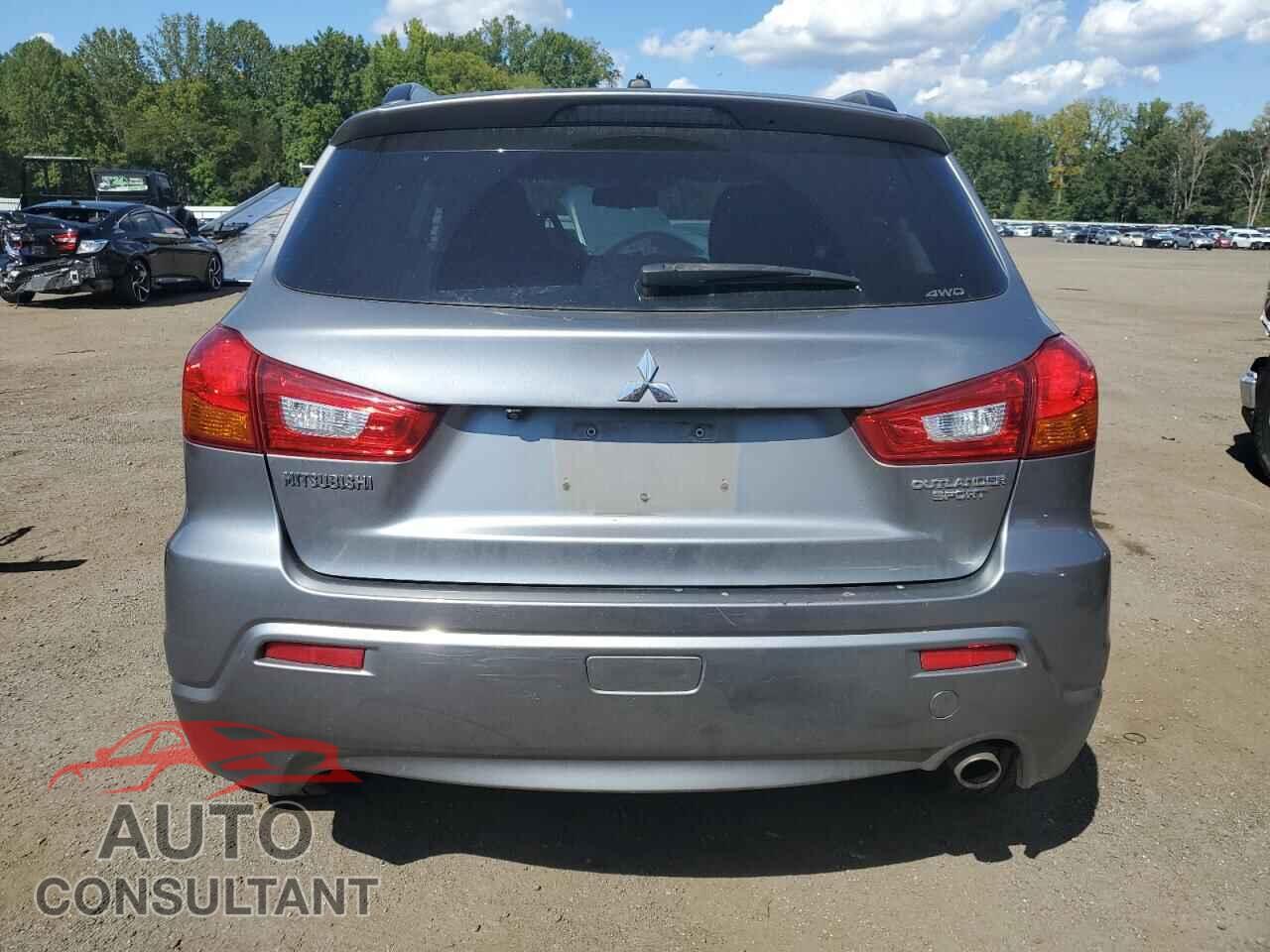 MITSUBISHI OUTLANDER 2012 - JA4AR4AU0CZ005678