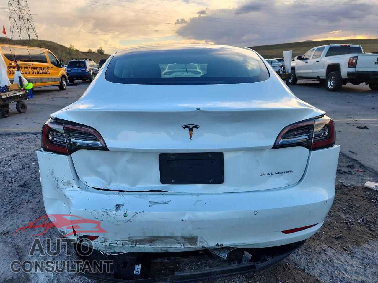 TESLA MODEL 3 2022 - 5YJ3E1EB7NF240749