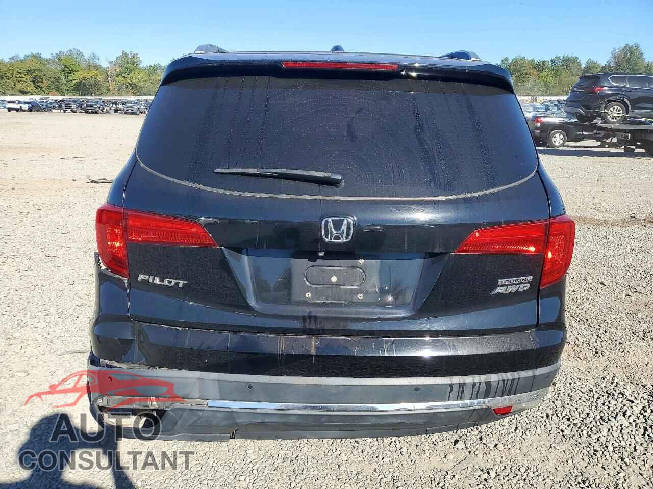 HONDA PILOT 2018 - 5FNYF6H96JB012695