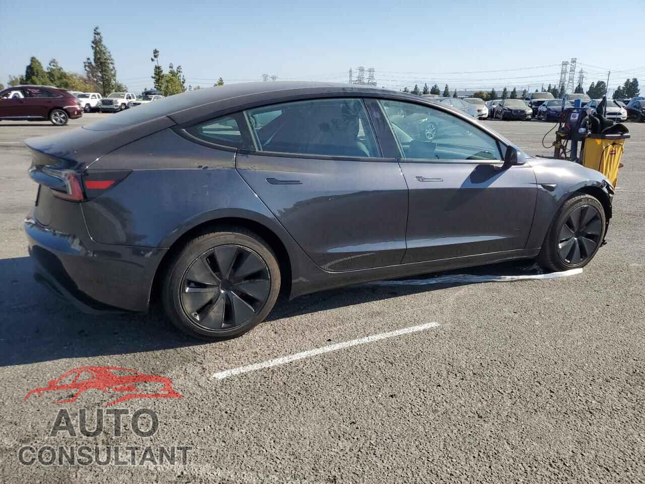 TESLA MODEL 3 2024 - 5YJ3E1EA0RF824973