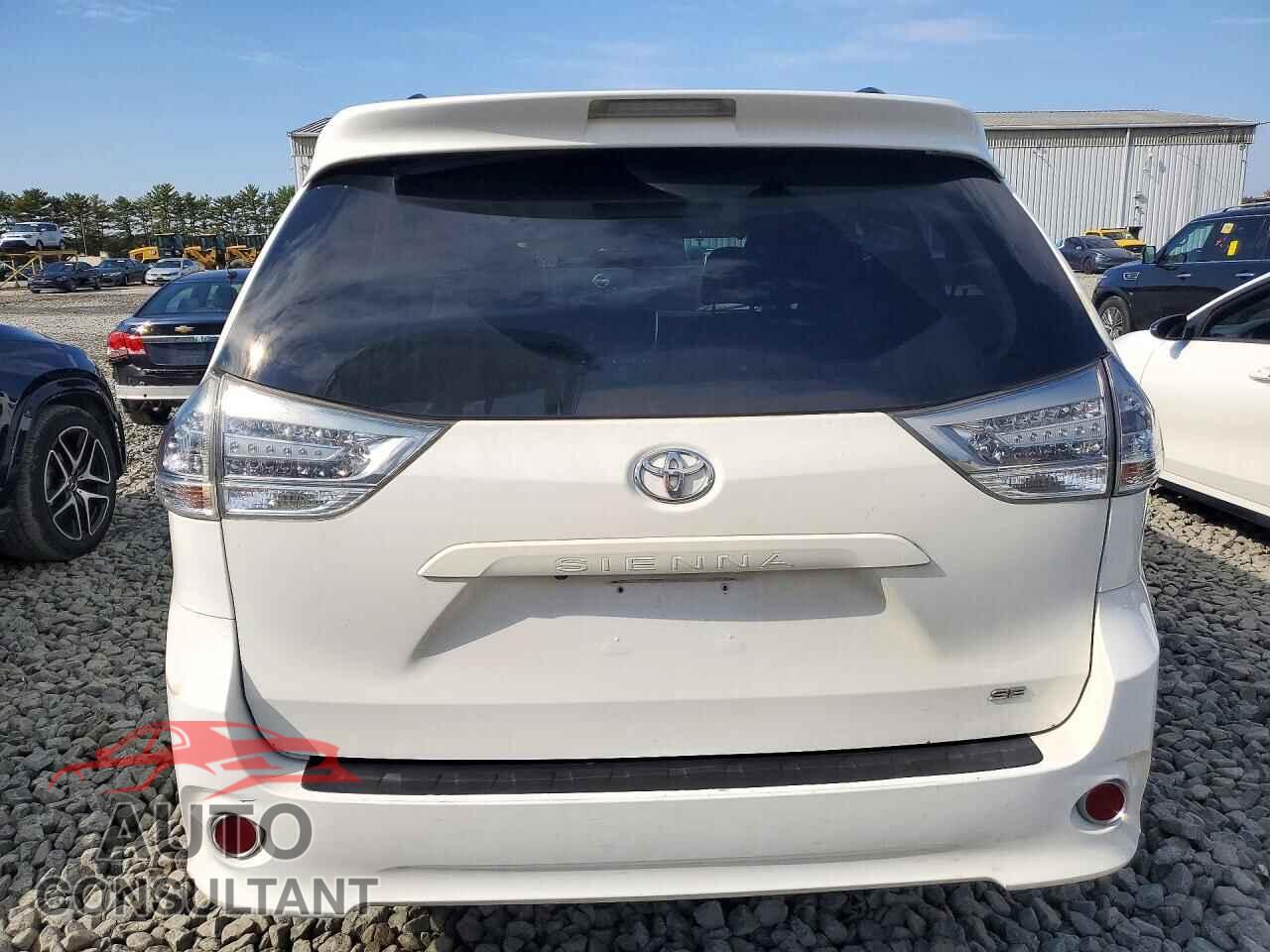 TOYOTA SIENNA 2017 - 5TDXZ3DC7HS802242