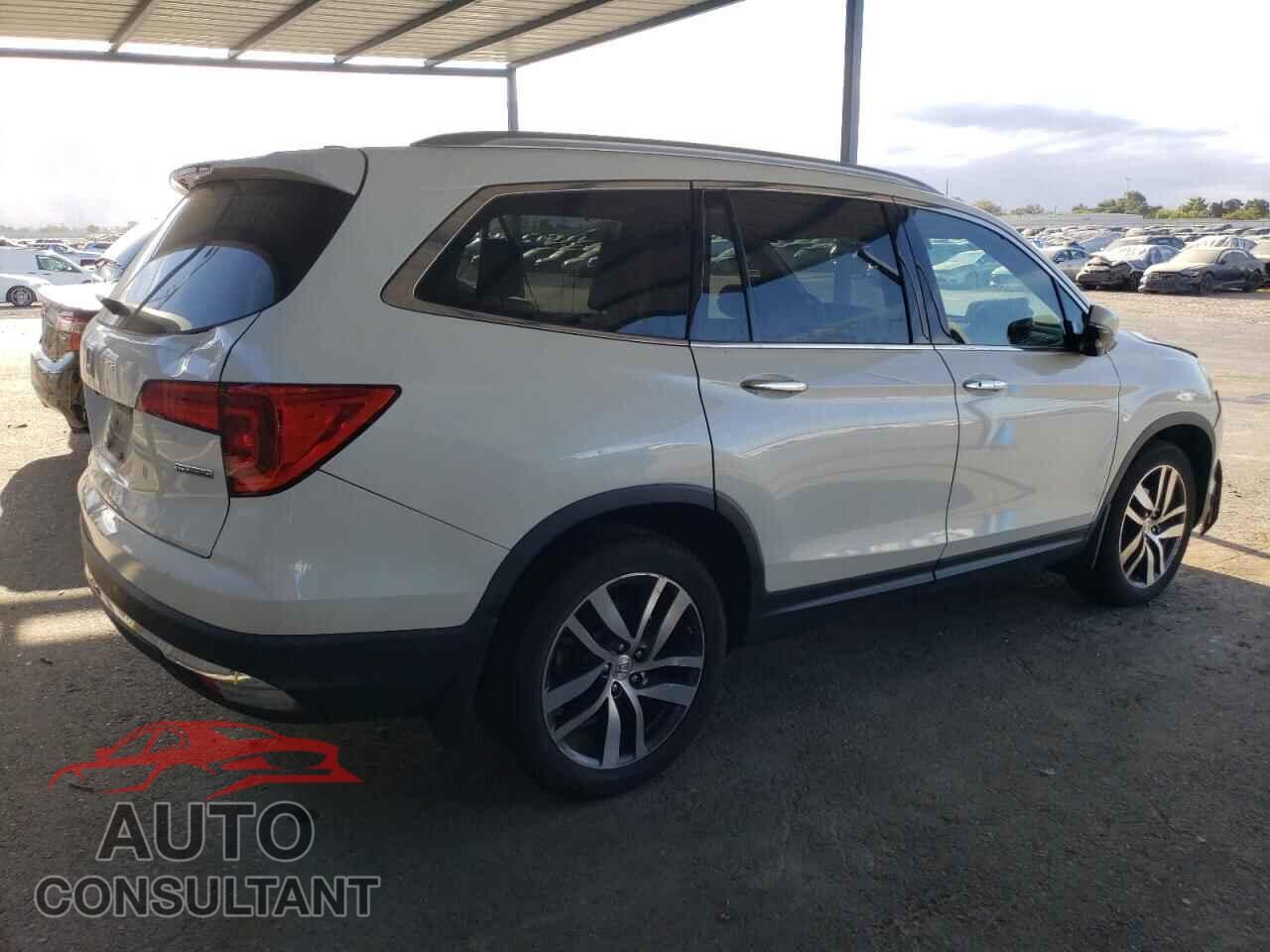 HONDA PILOT 2017 - 5FNYF5H9XHB000604