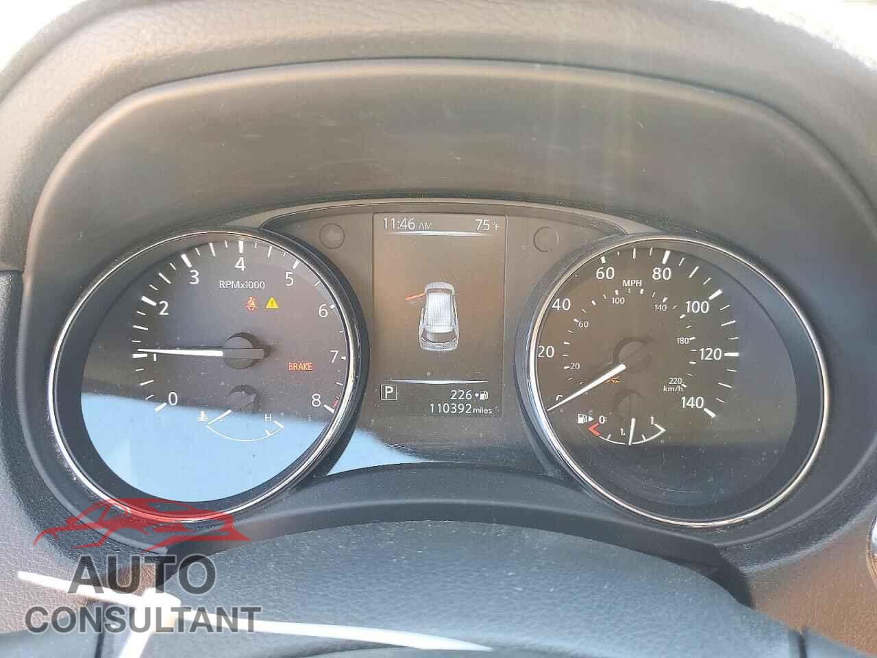 NISSAN ROGUE 2017 - 5N1AT2MT9HC889205