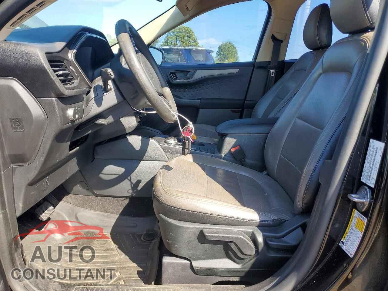 FORD ESCAPE 2020 - 1FMCU0F63LUA54835