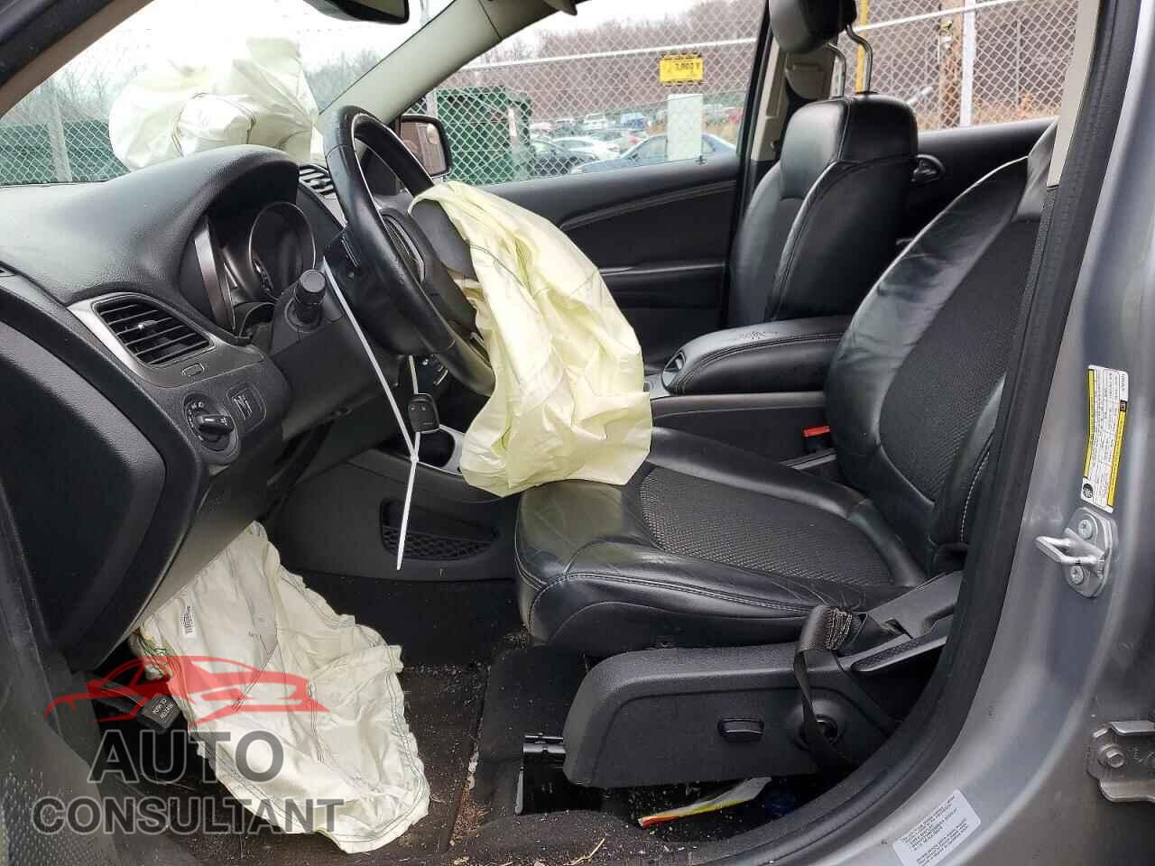 DODGE JOURNEY 2017 - 3C4PDCGB2HT579261