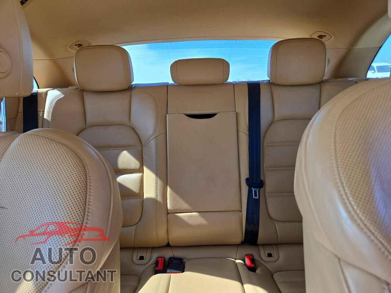PORSCHE MACAN 2015 - WP1AB2A51FLB73715